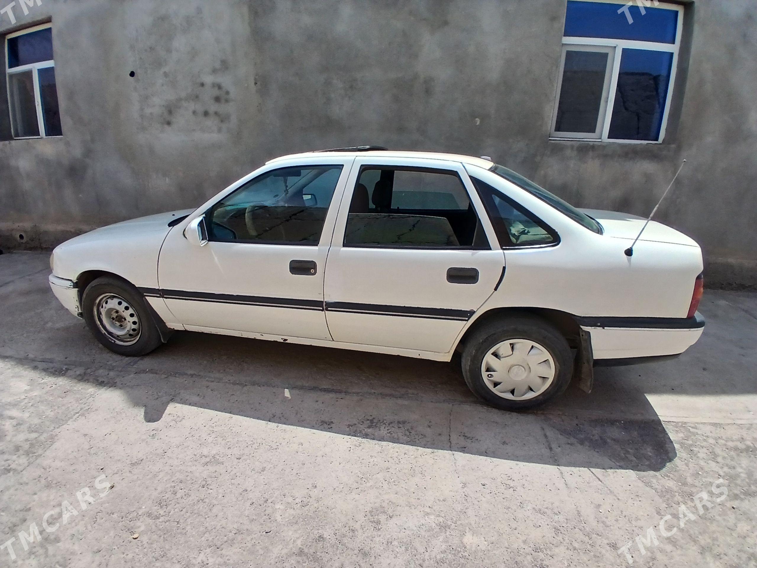 Opel Vectra 1989 - 35 000 TMT - Gurbansoltan Eje - img 1