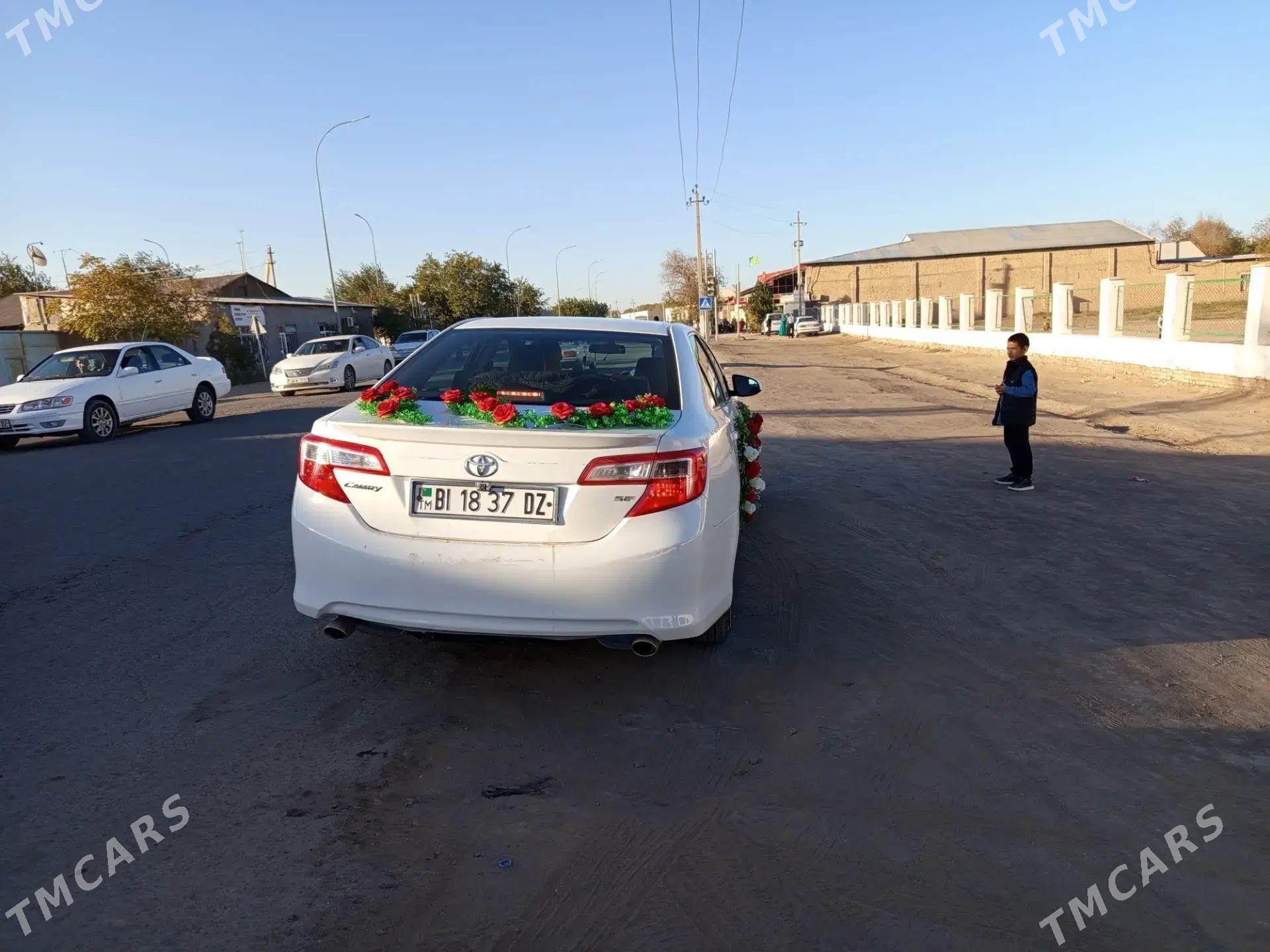 Toyota Camry 2013 - 220 000 TMT - Köneürgenç - img 1