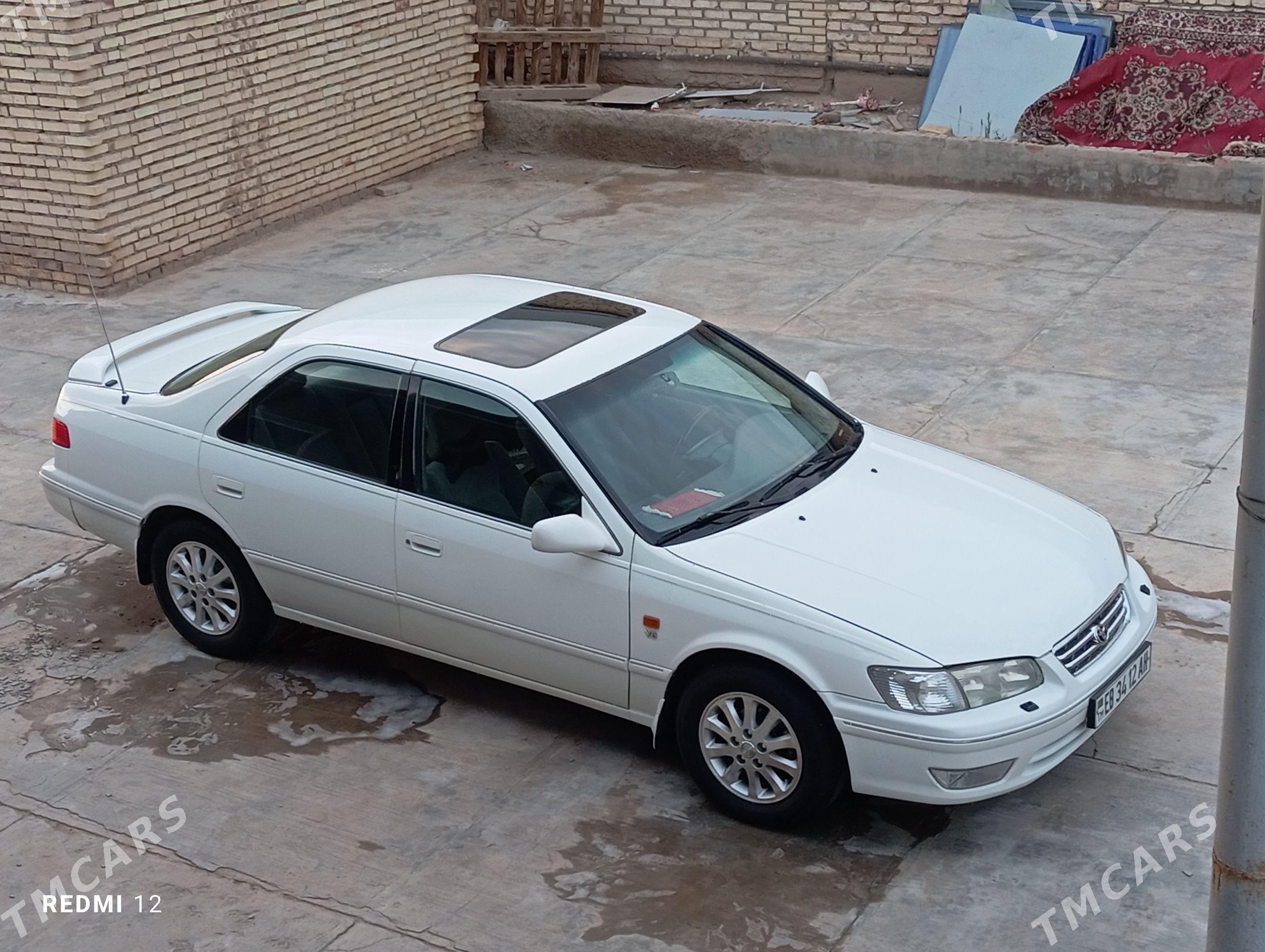 Toyota Camry 1998 - 180 000 TMT - Sarahs - img 1
