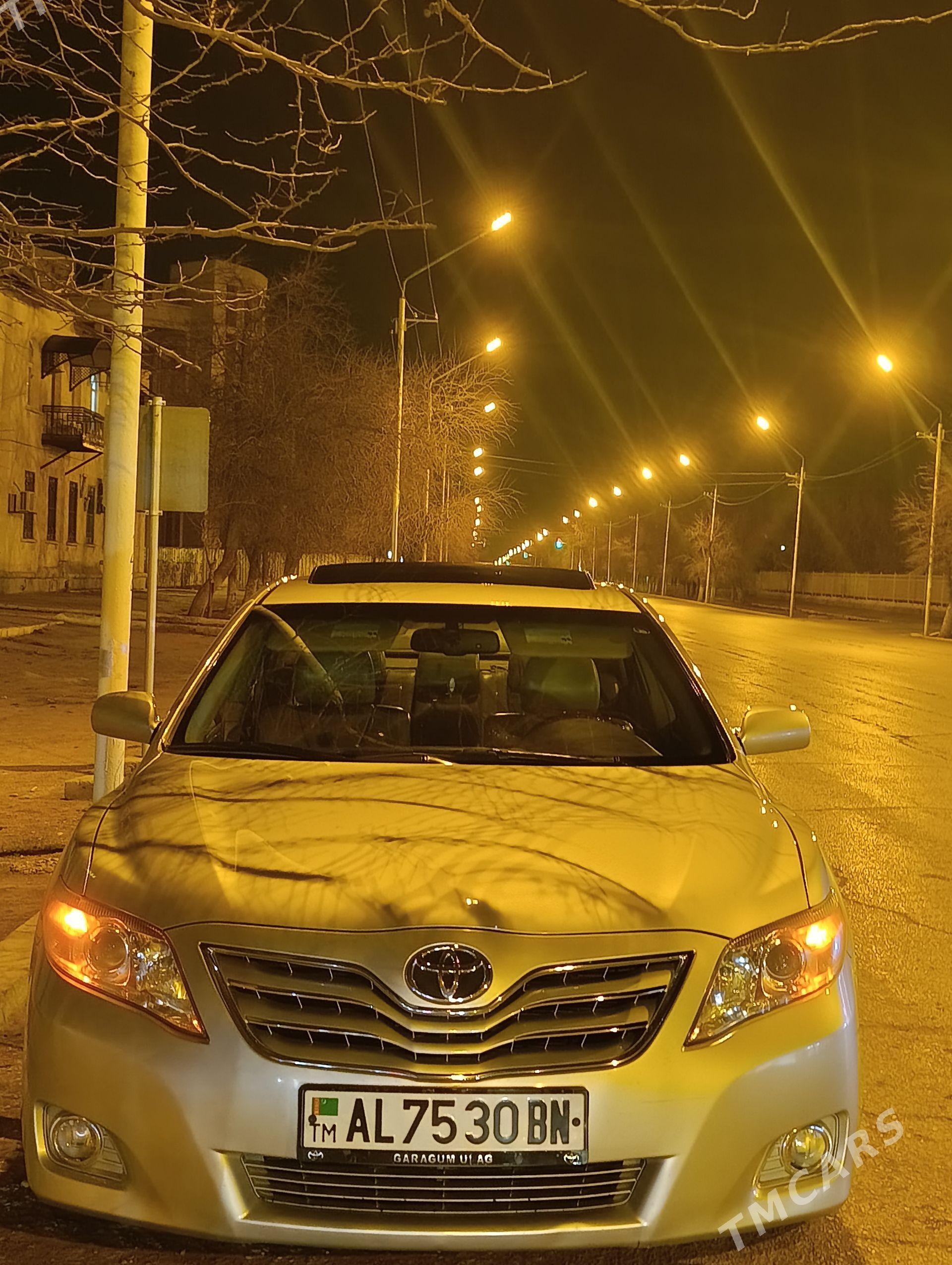 Toyota Camry 2010 - 290 000 TMT - Balkanabat - img 1