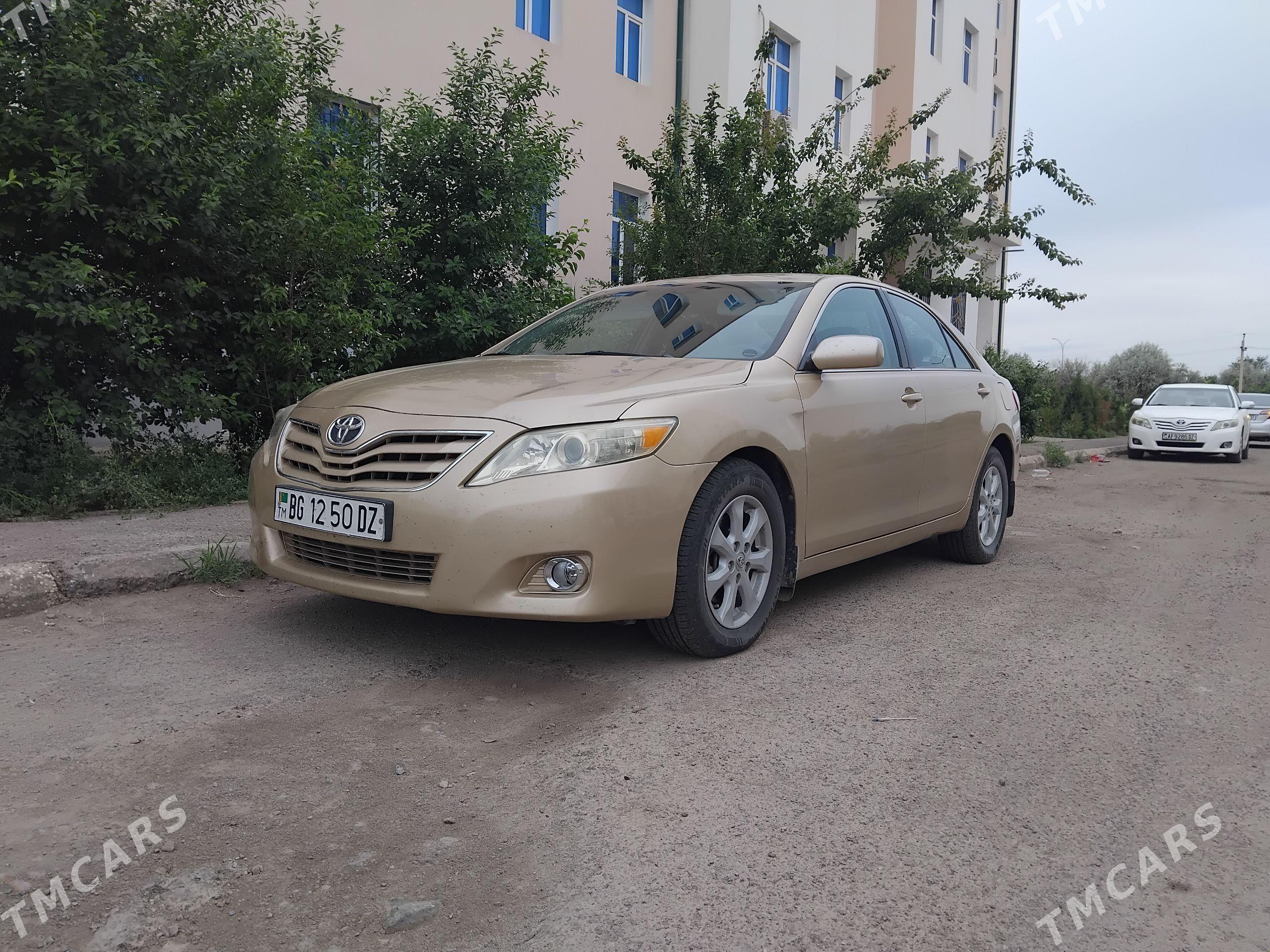 Toyota Camry 2011 - 240 000 TMT - Дашогуз - img 1