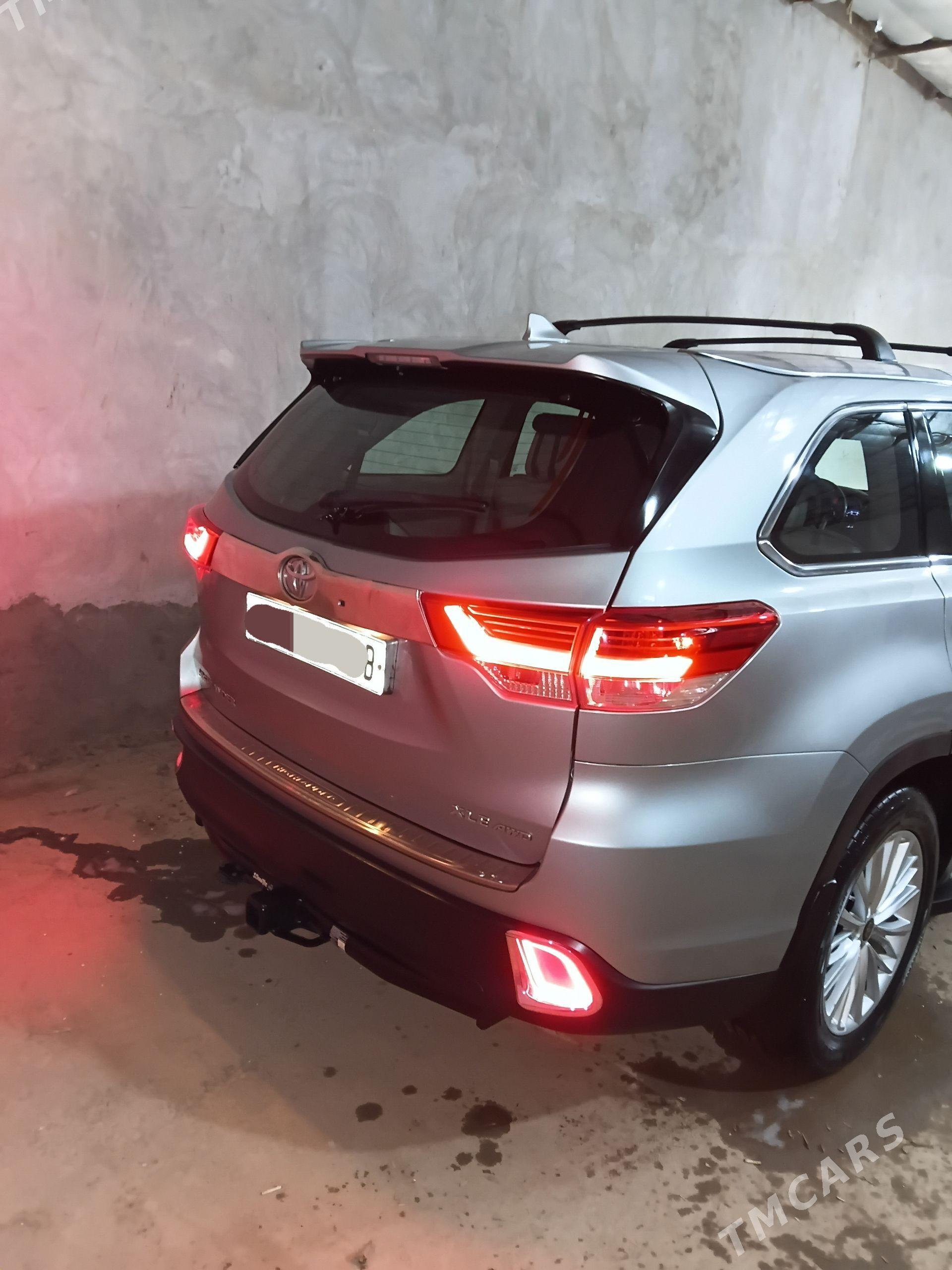 Toyota Highlander 2019 - 590 000 TMT - Туркменабат - img 1
