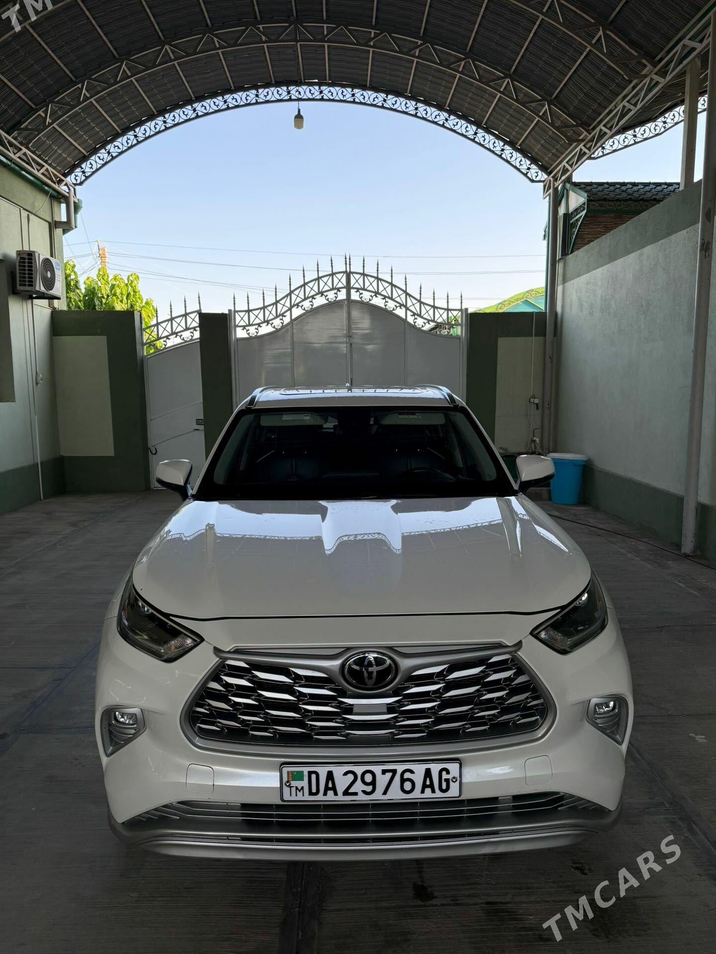 Toyota Highlander 2021 - 634 000 TMT - Ашхабад - img 1