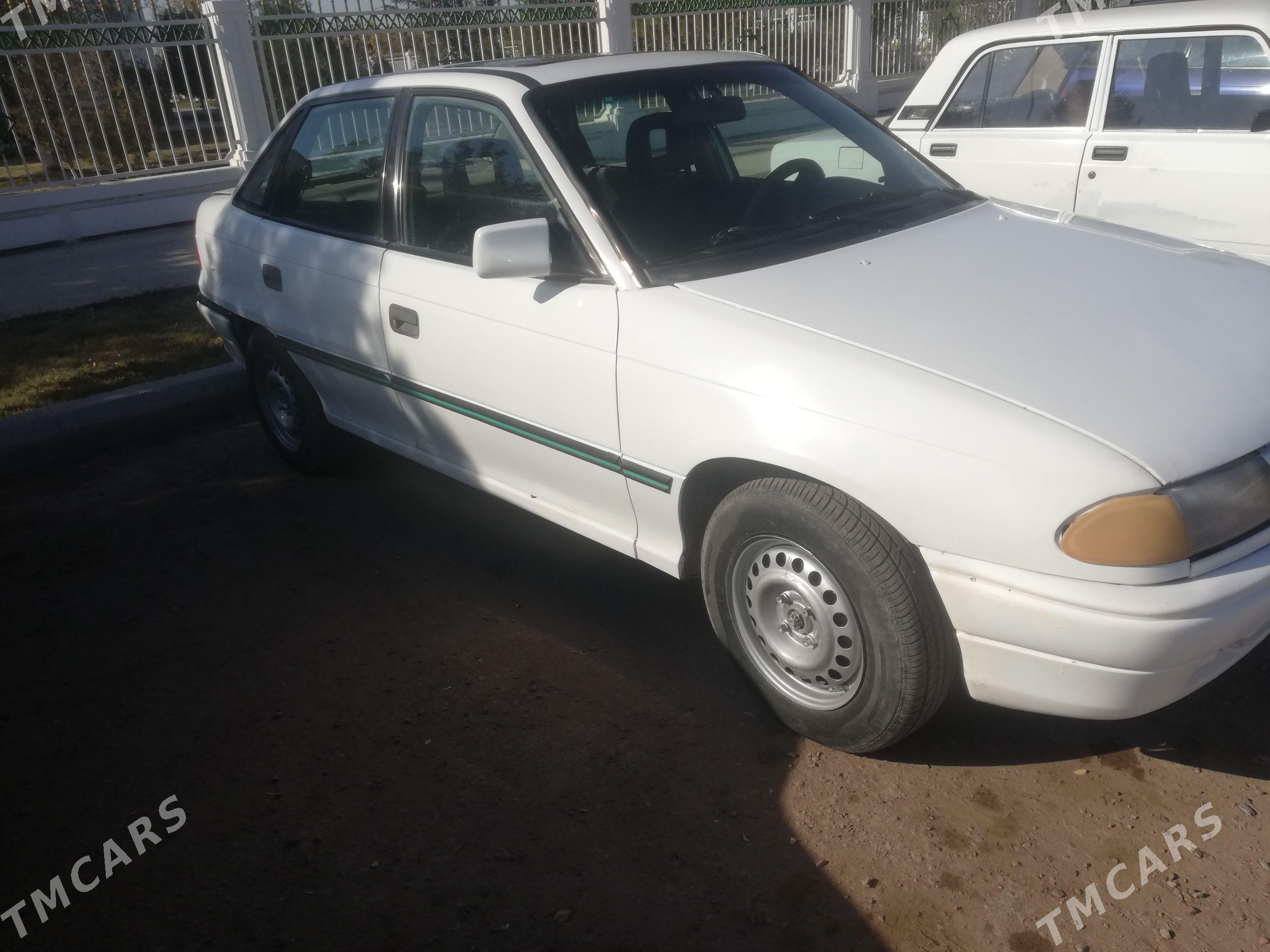 Opel Astra 1993 - 45 000 TMT - Gurbansoltan Eje - img 1