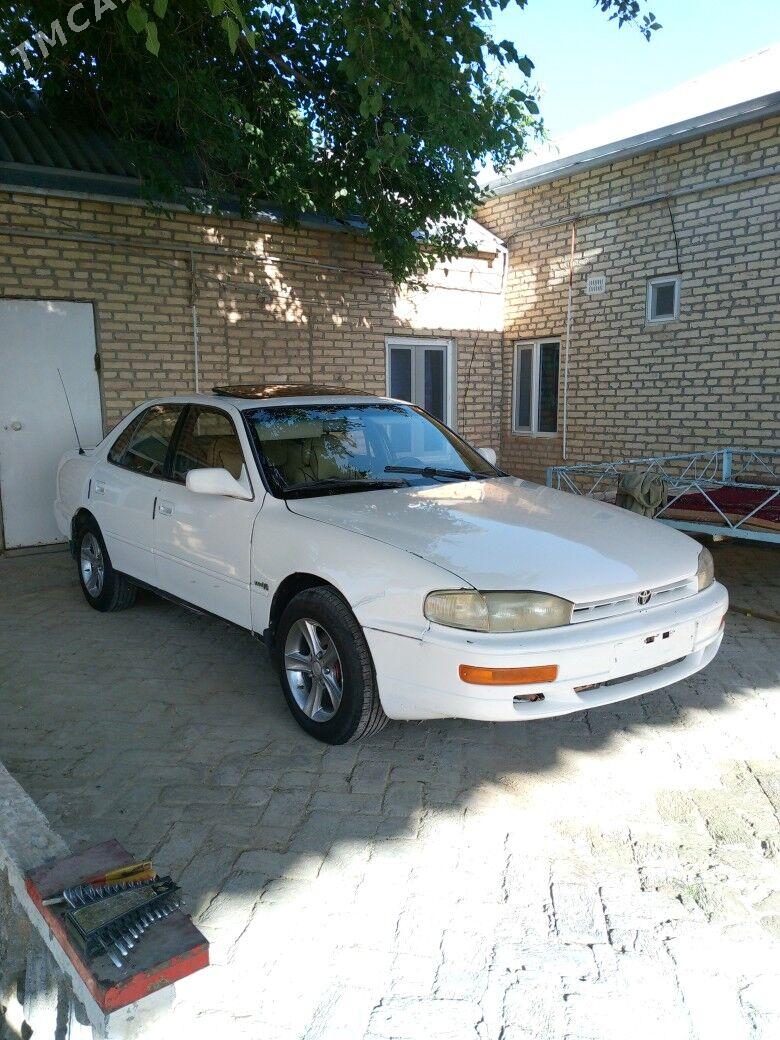Toyota Camry 1993 - 90 000 TMT - Baýramaly - img 1