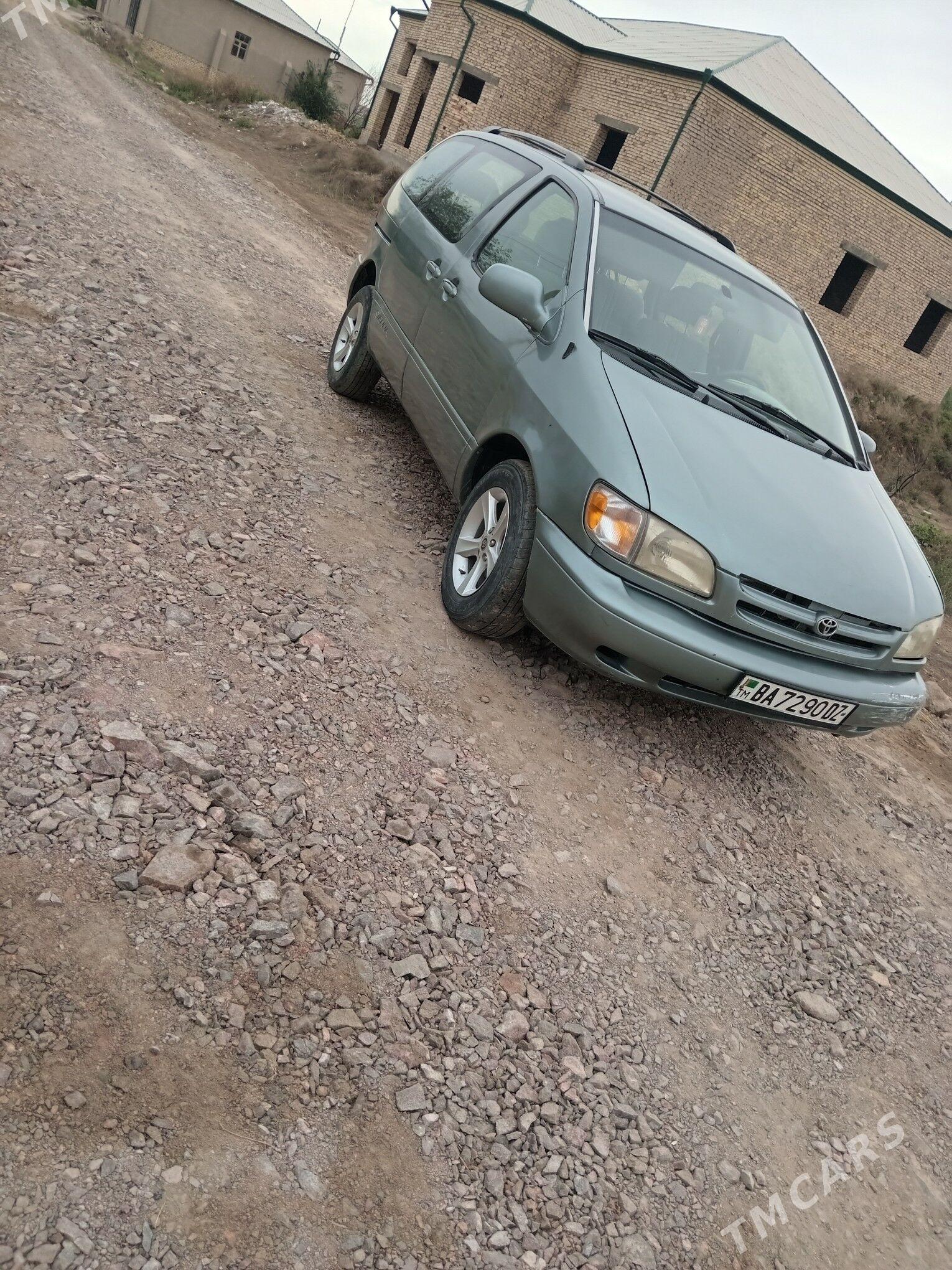 Toyota Sienna 2000 - 140 000 TMT - Daşoguz - img 1