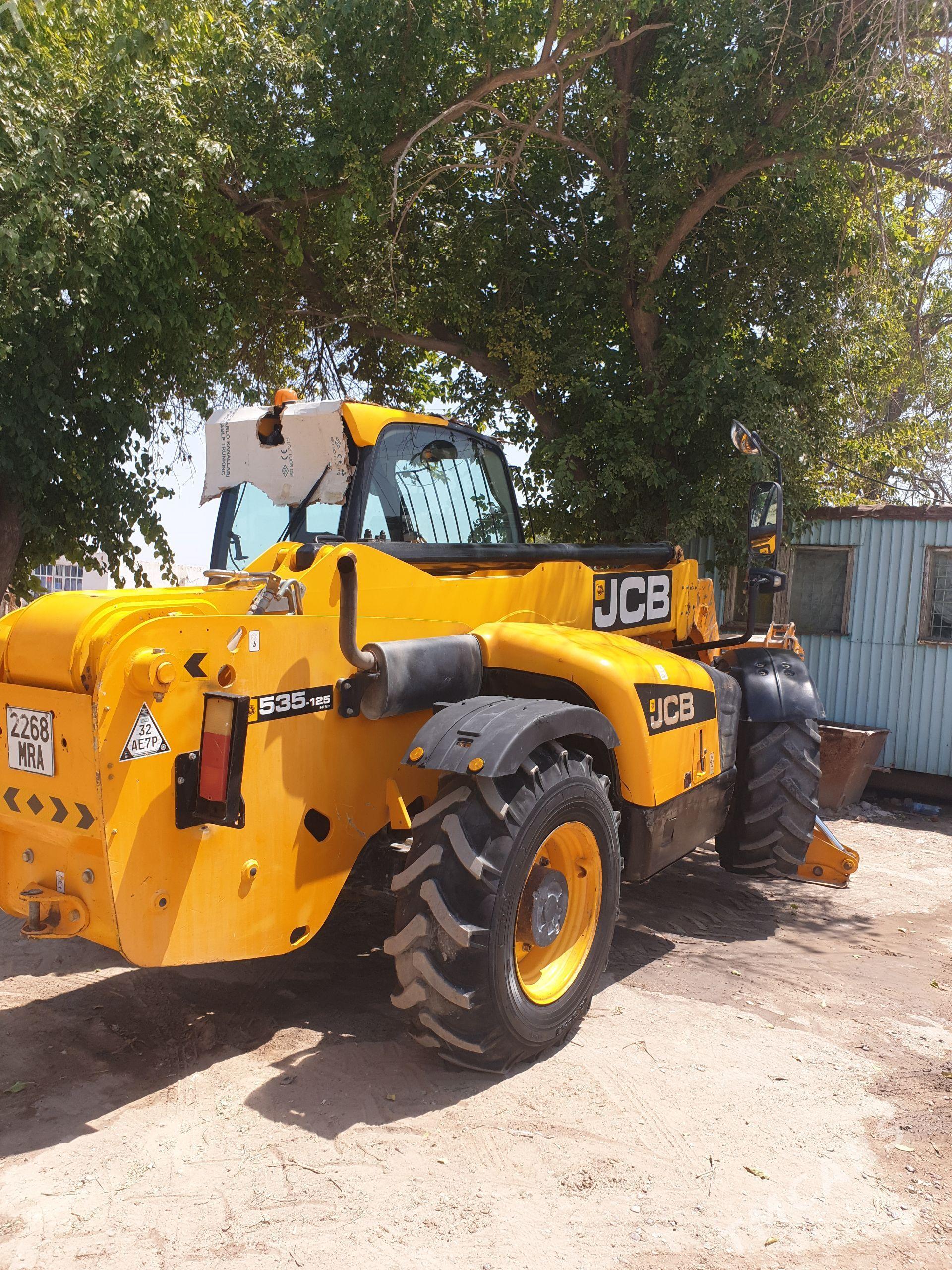 JCB 3CX Compact 2011 - 1 200 000 TMT - Mary - img 1