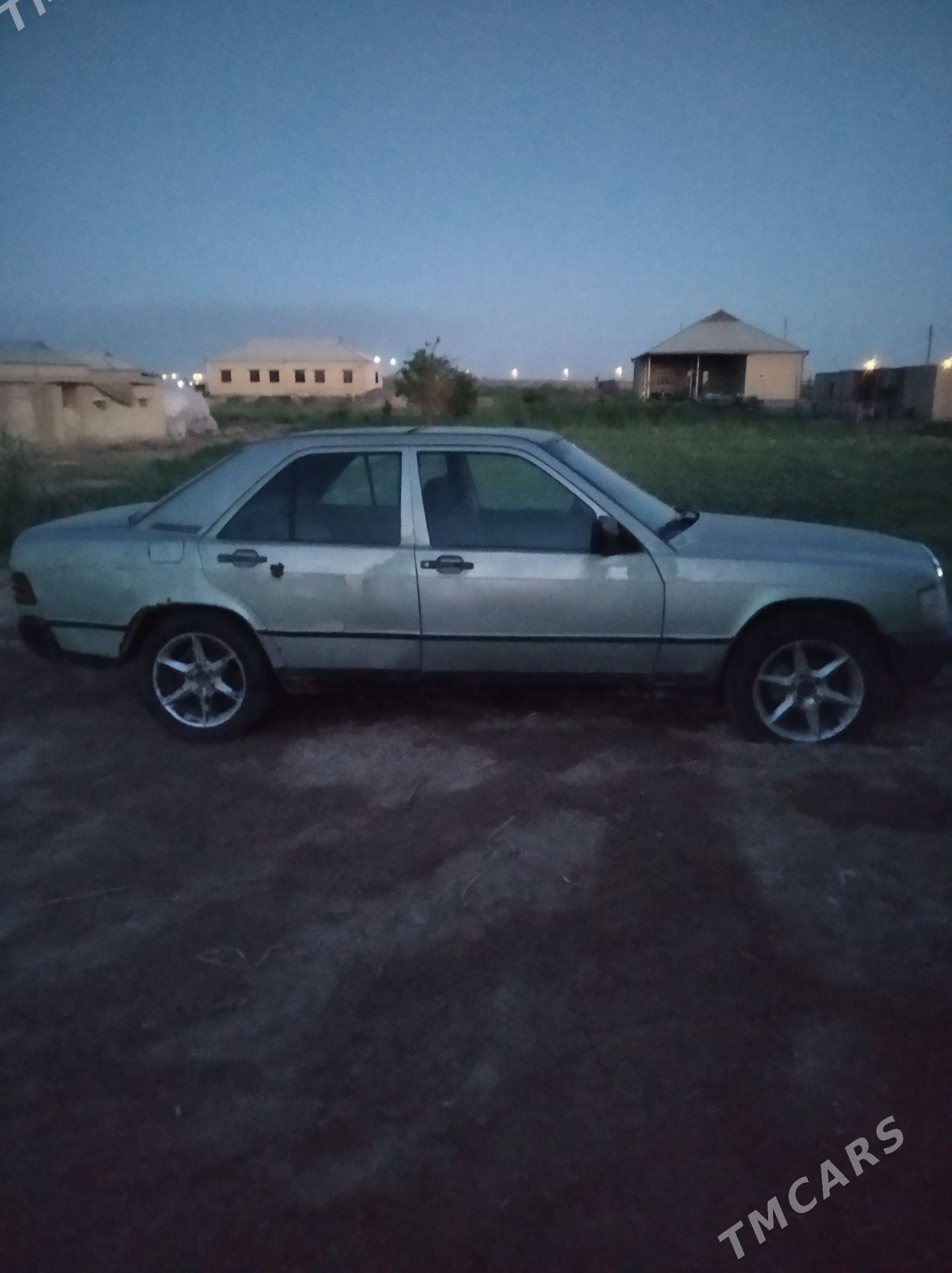 Mercedes-Benz 190E 1992 - 8 000 TMT - Baýramaly - img 1