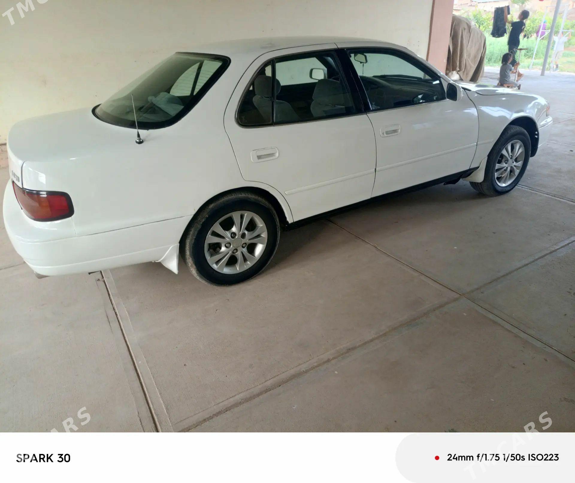 Toyota Camry 1996 - 120 000 TMT - Байрамали - img 1