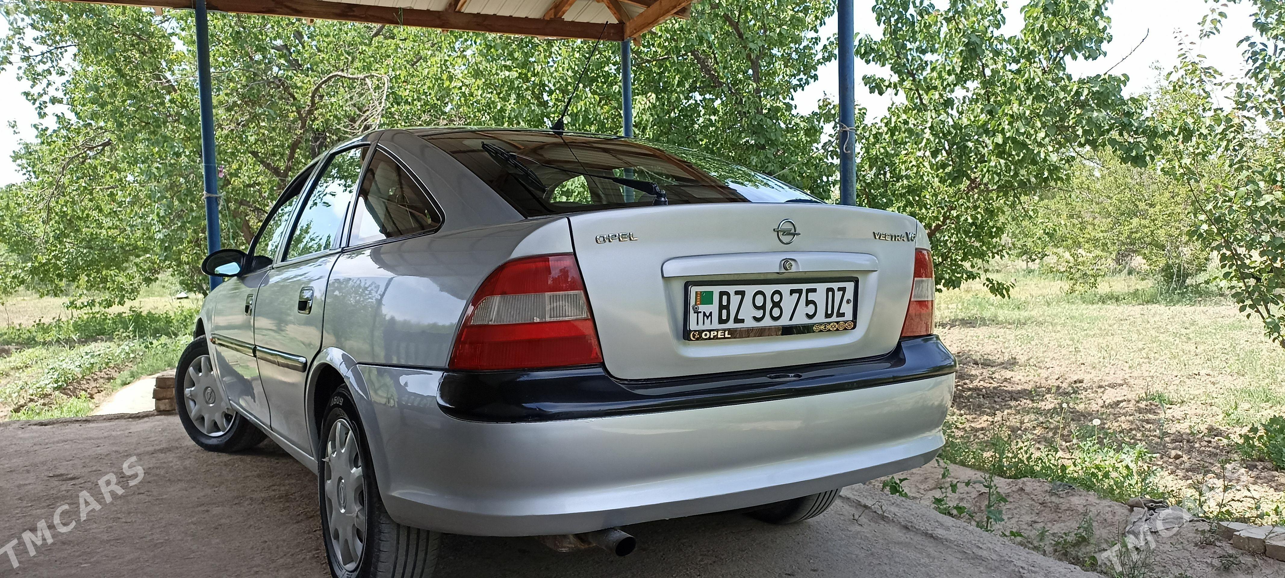 Opel Vectra 1999 - 75 000 TMT - Губадаг - img 1