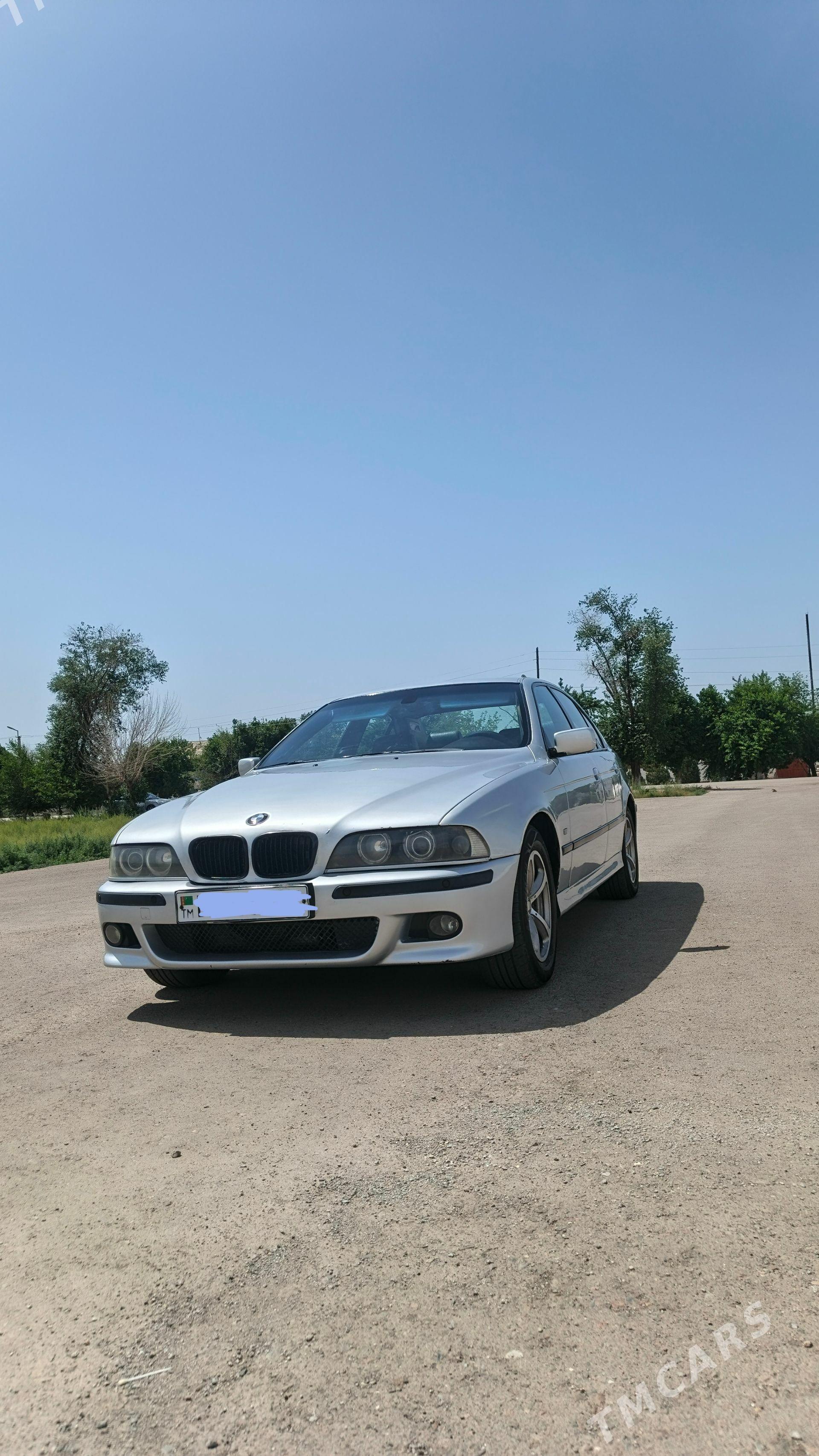 BMW 530 2001 - 130 000 TMT - Şabat etr. - img 1