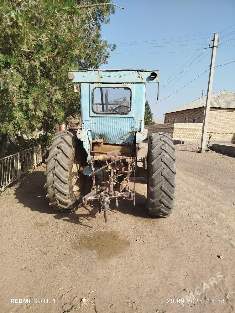 MTZ T-28 1984 - 30 000 TMT - Sakarçäge - img 1