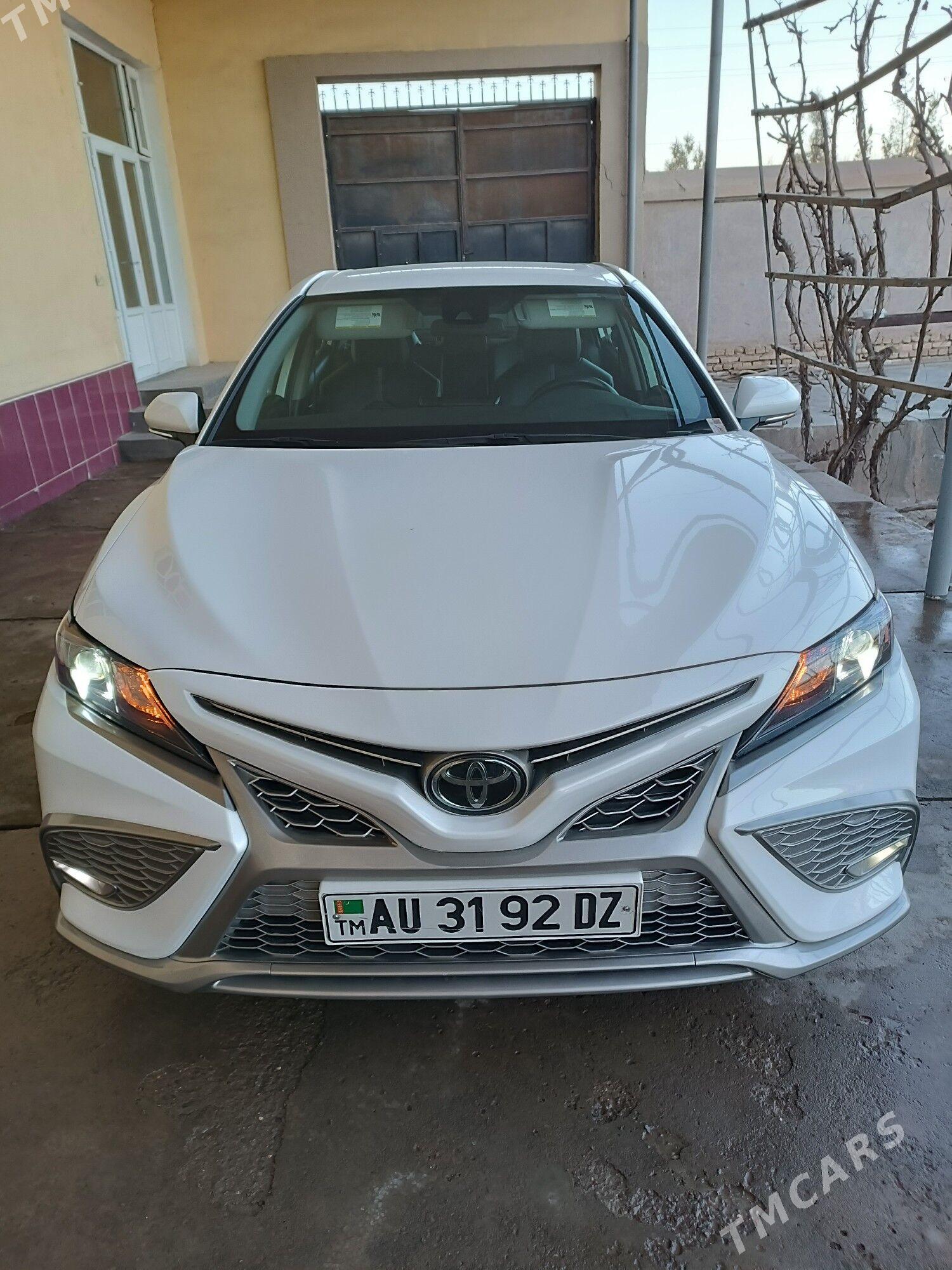 Toyota Camry 2022 - 345 000 TMT - Дашогуз - img 1