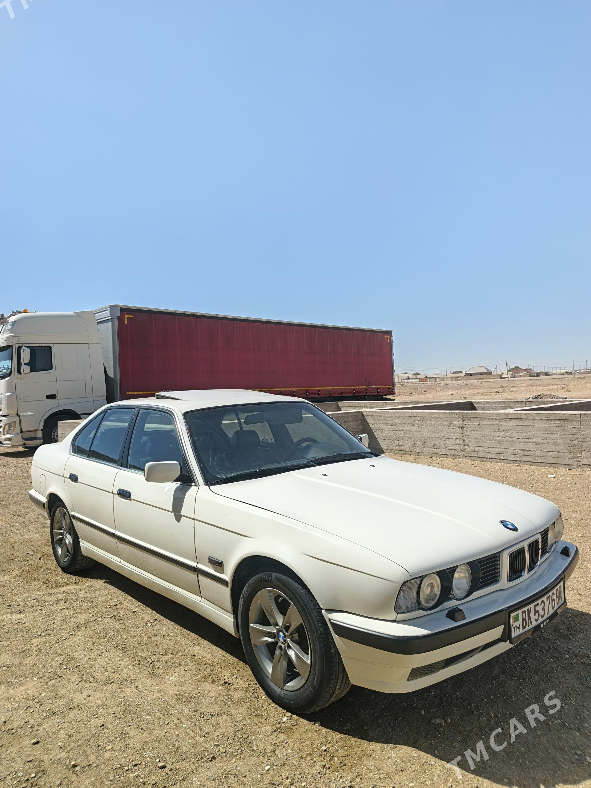 BMW 525 1992 - 70 000 TMT - Гумдаг - img 1