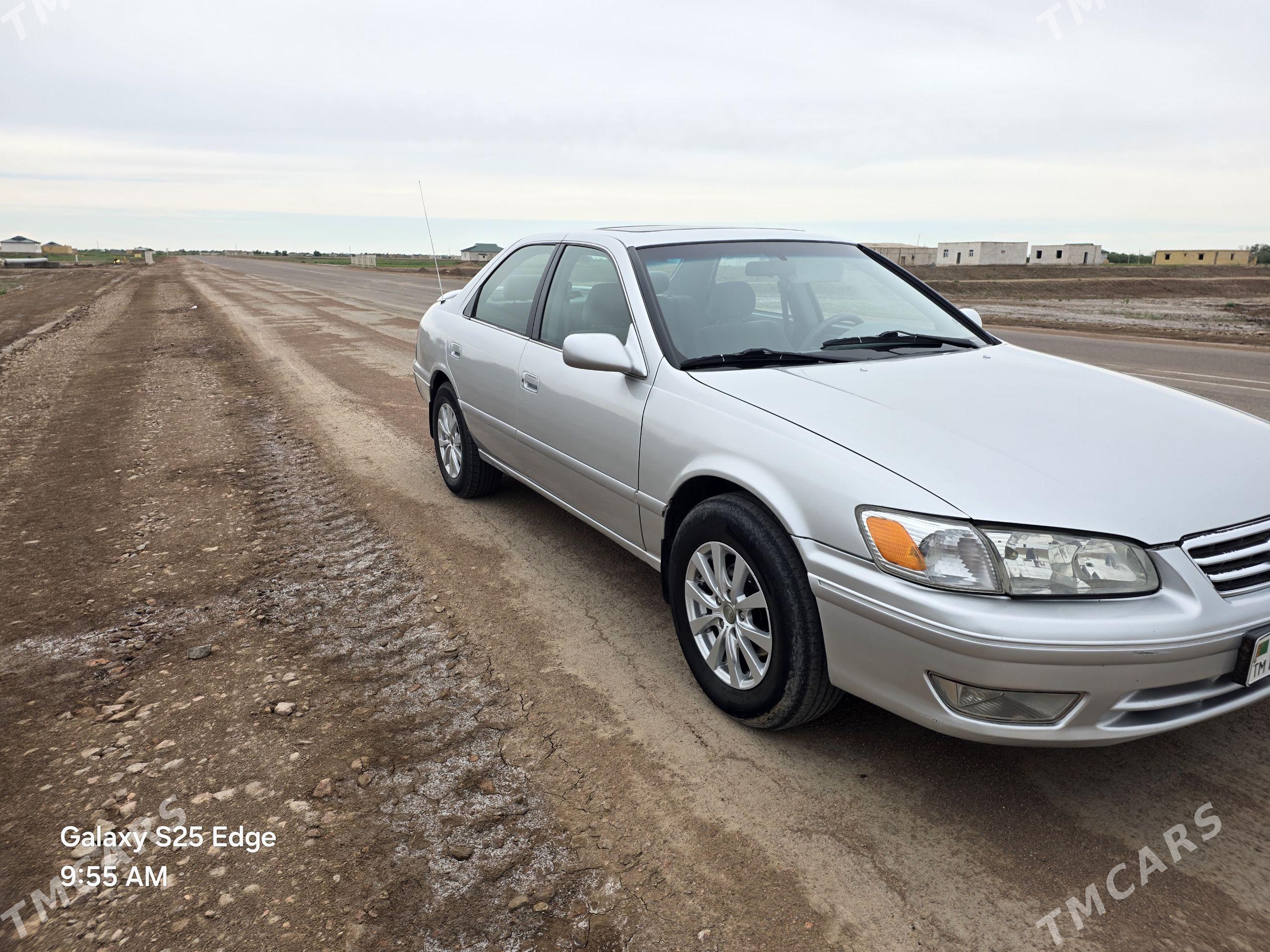 Toyota Camry 2000 - 160 000 TMT - Köneürgenç - img 1