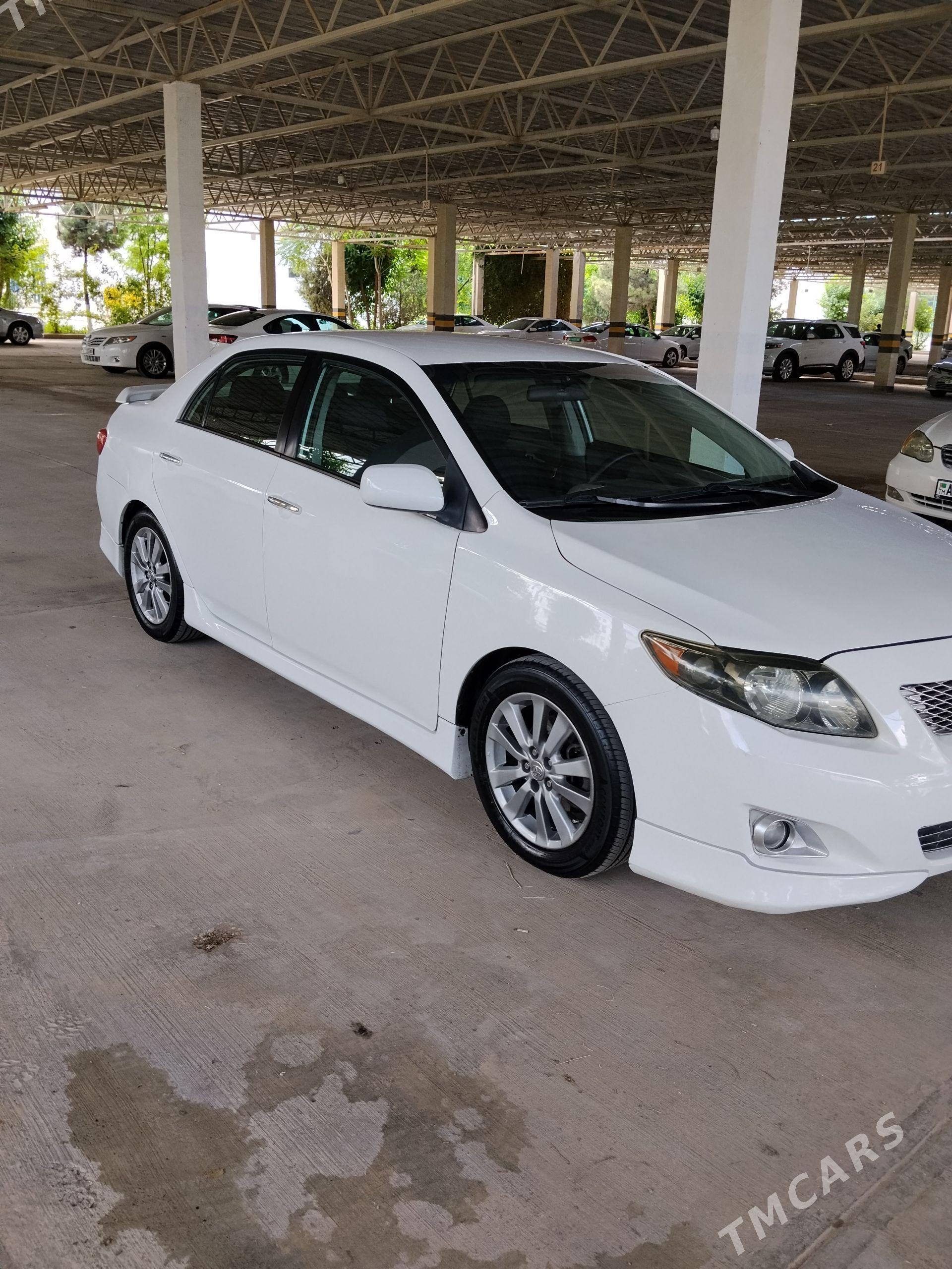 Toyota Corolla 2010 - 170 000 TMT - Кëши - img 1
