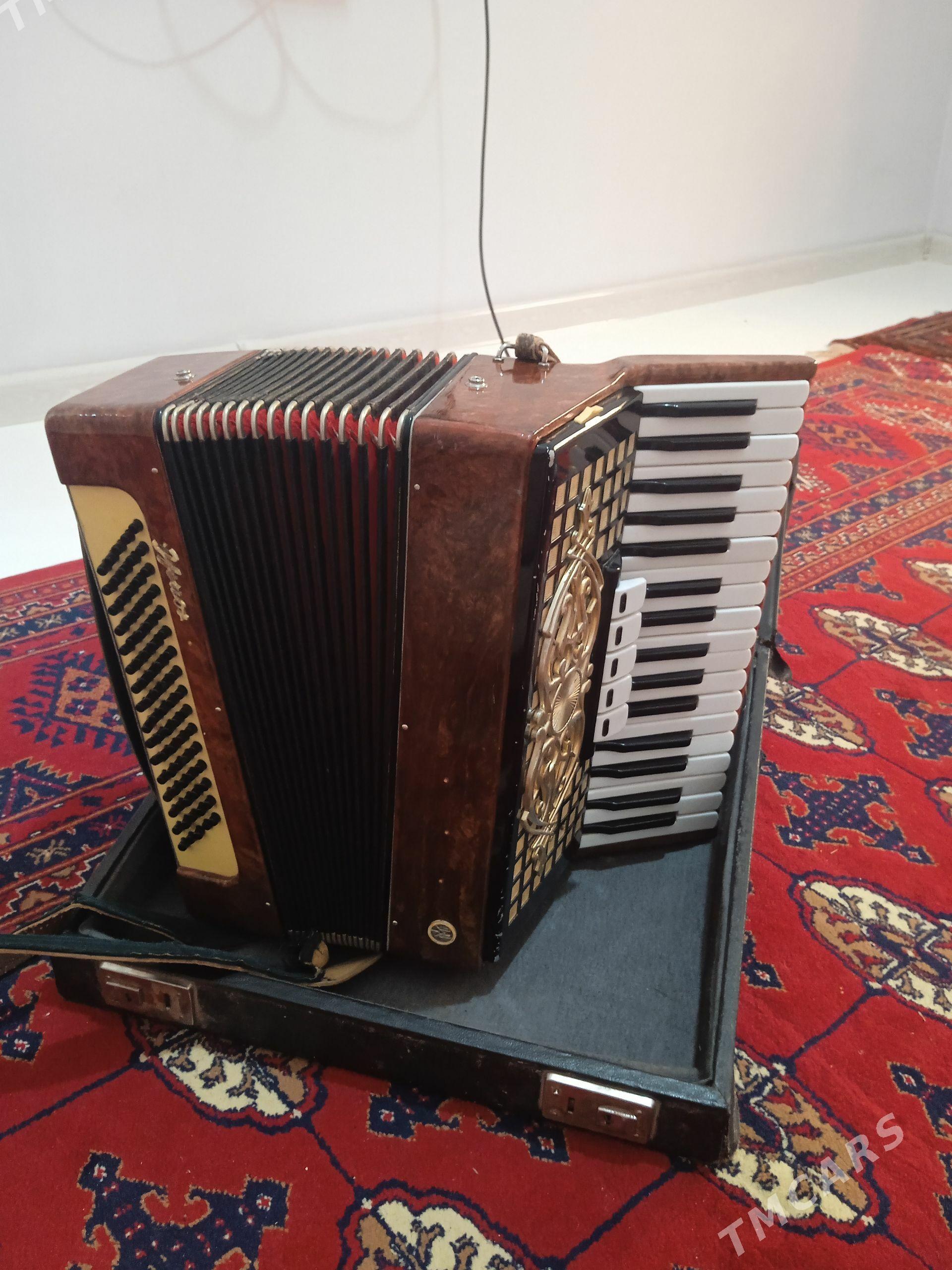 Akordion orginal Rassiÿa - Aşgabat - img 1