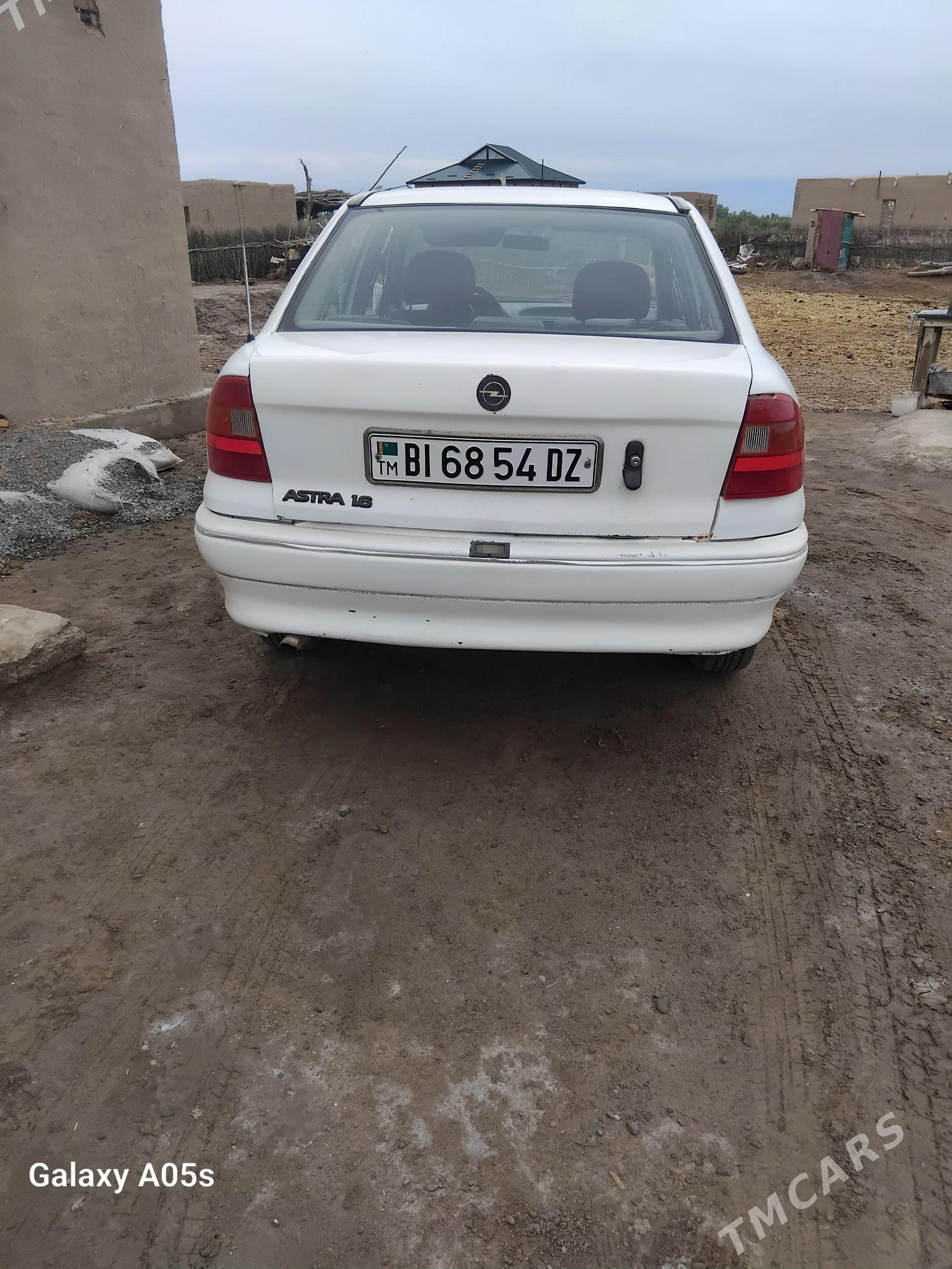 Opel Astra 1992 - 40 000 TMT - Türkmenbaşy etr. - img 1