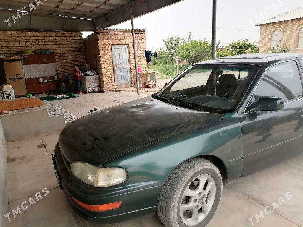 Toyota Camry 1993 - 90 000 TMT - Türkmengala - img 1