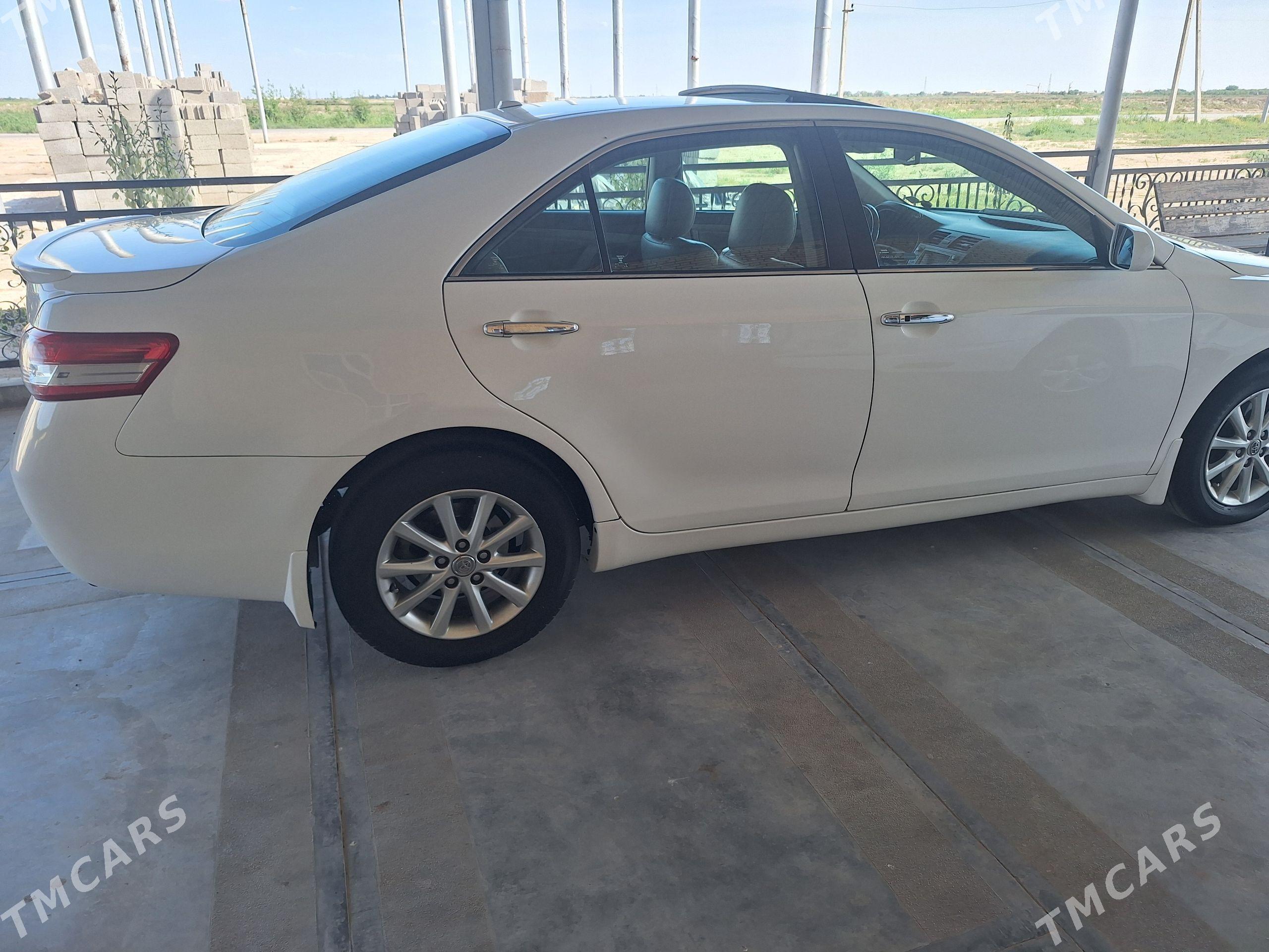 Toyota Camry 2010 - 250 000 TMT - Mary - img 1