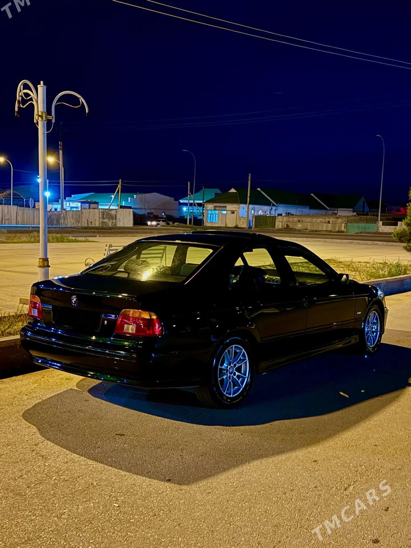 BMW E39 2000 - 115 000 TMT - Balkanabat - img 1
