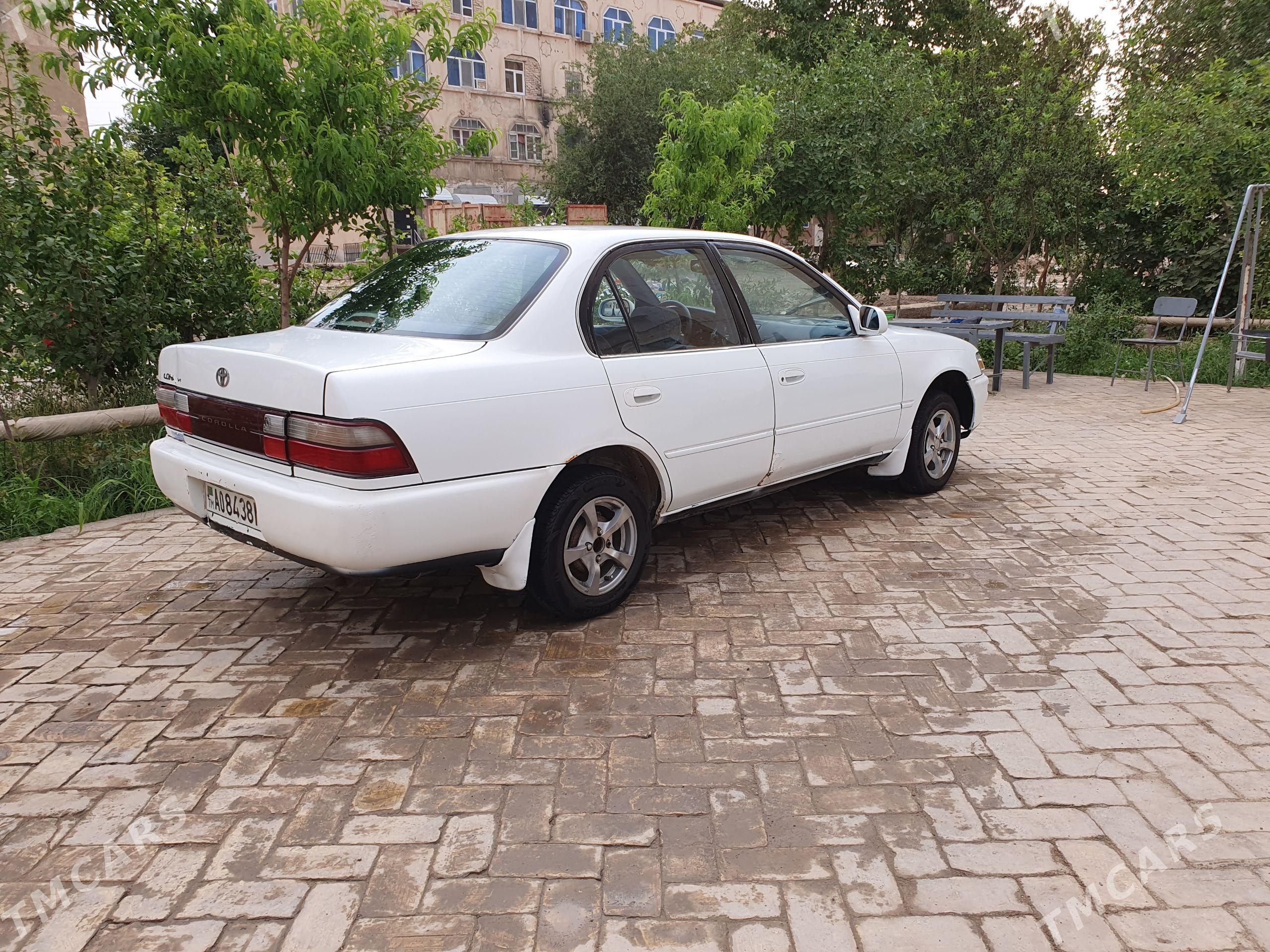 Toyota Corolla 1994 - 57 000 TMT - Baýramaly - img 1
