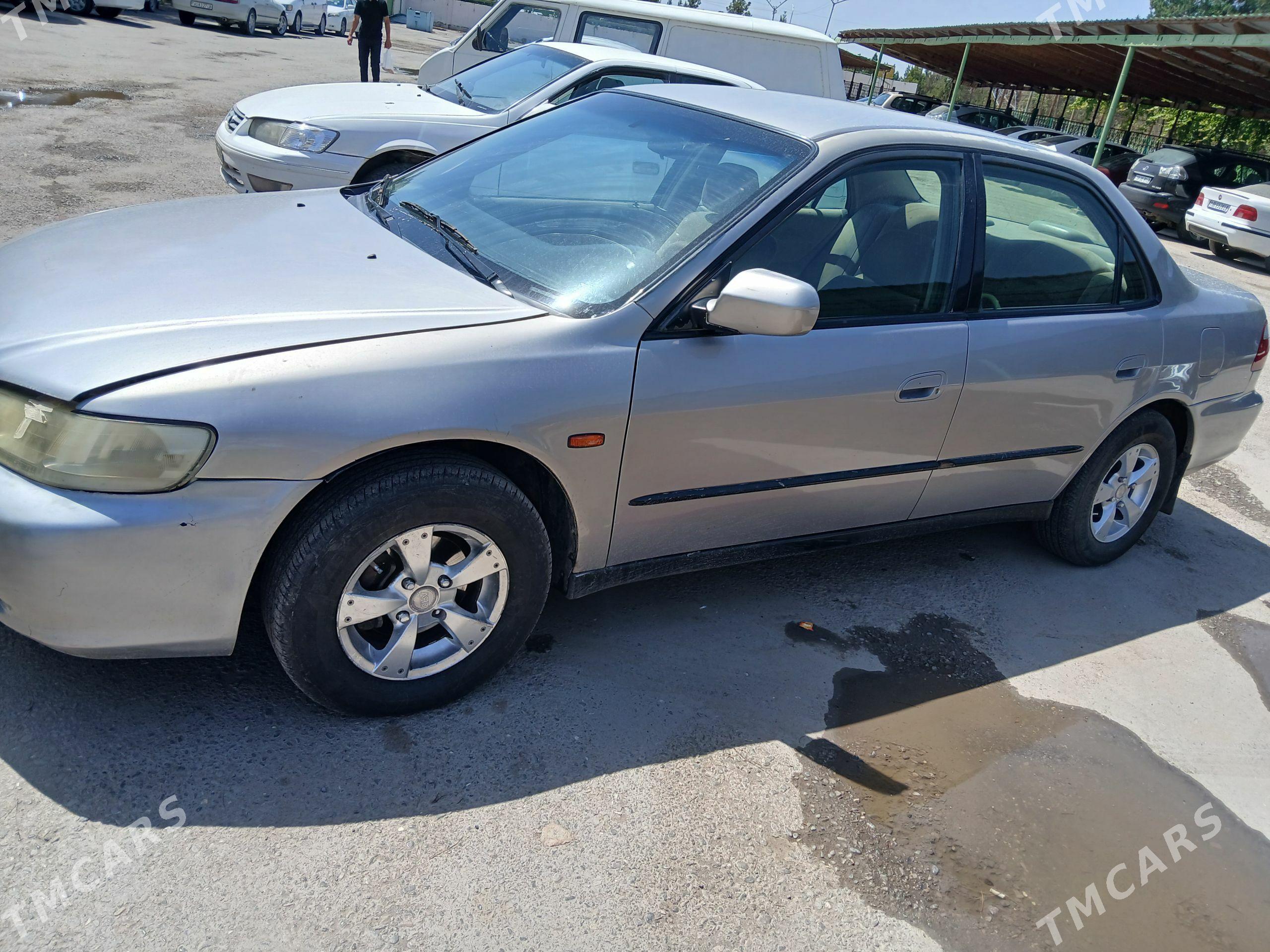 Honda Accord 2001 - 42 000 TMT - Туркменабат - img 1