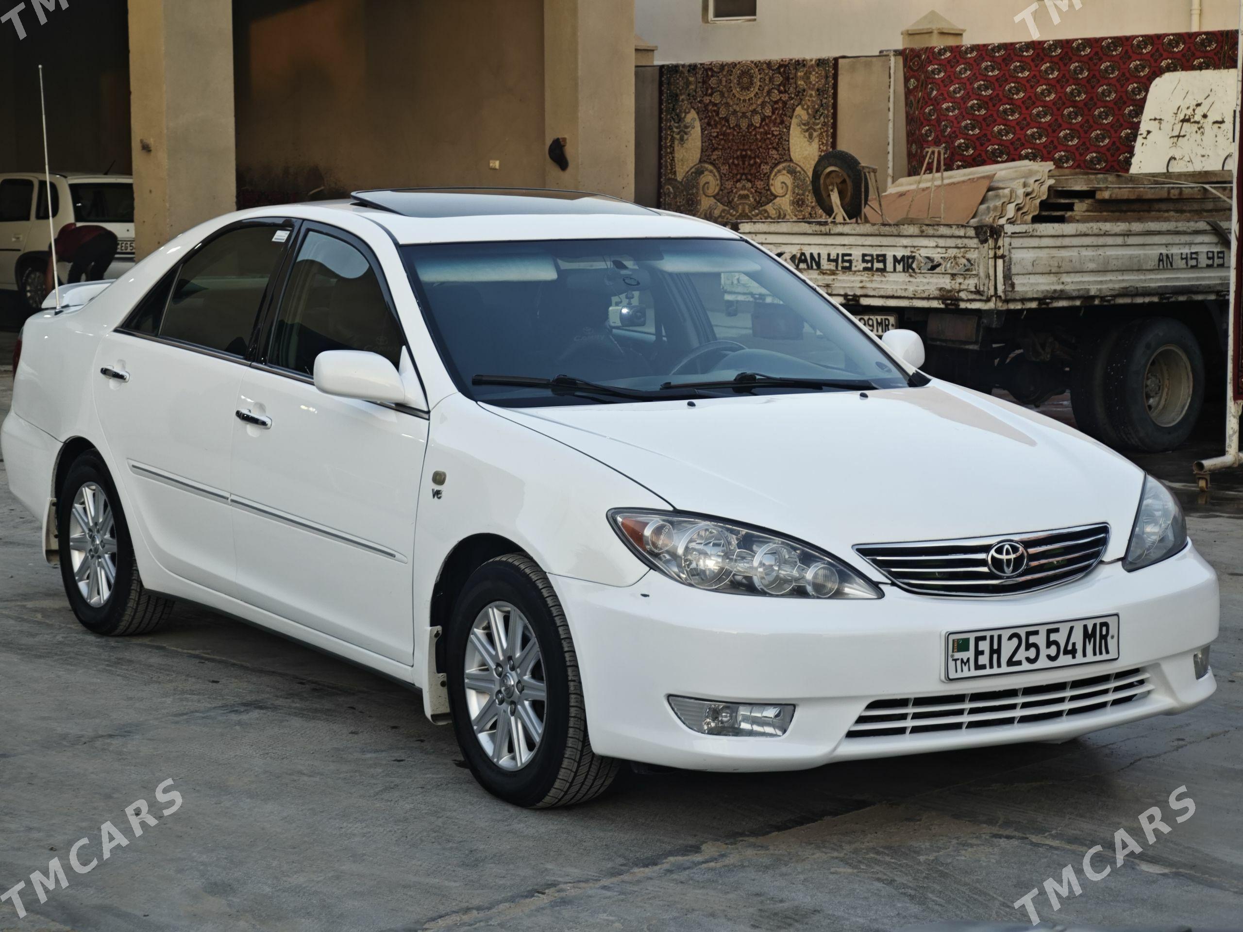 Toyota Camry 2004 - 215 000 TMT - Mary - img 1