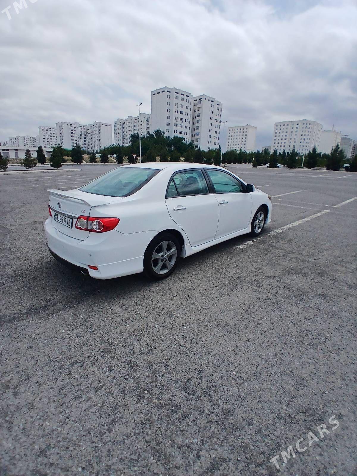 Toyota Corolla 2013 - 198 000 TMT - Ашхабад - img 1