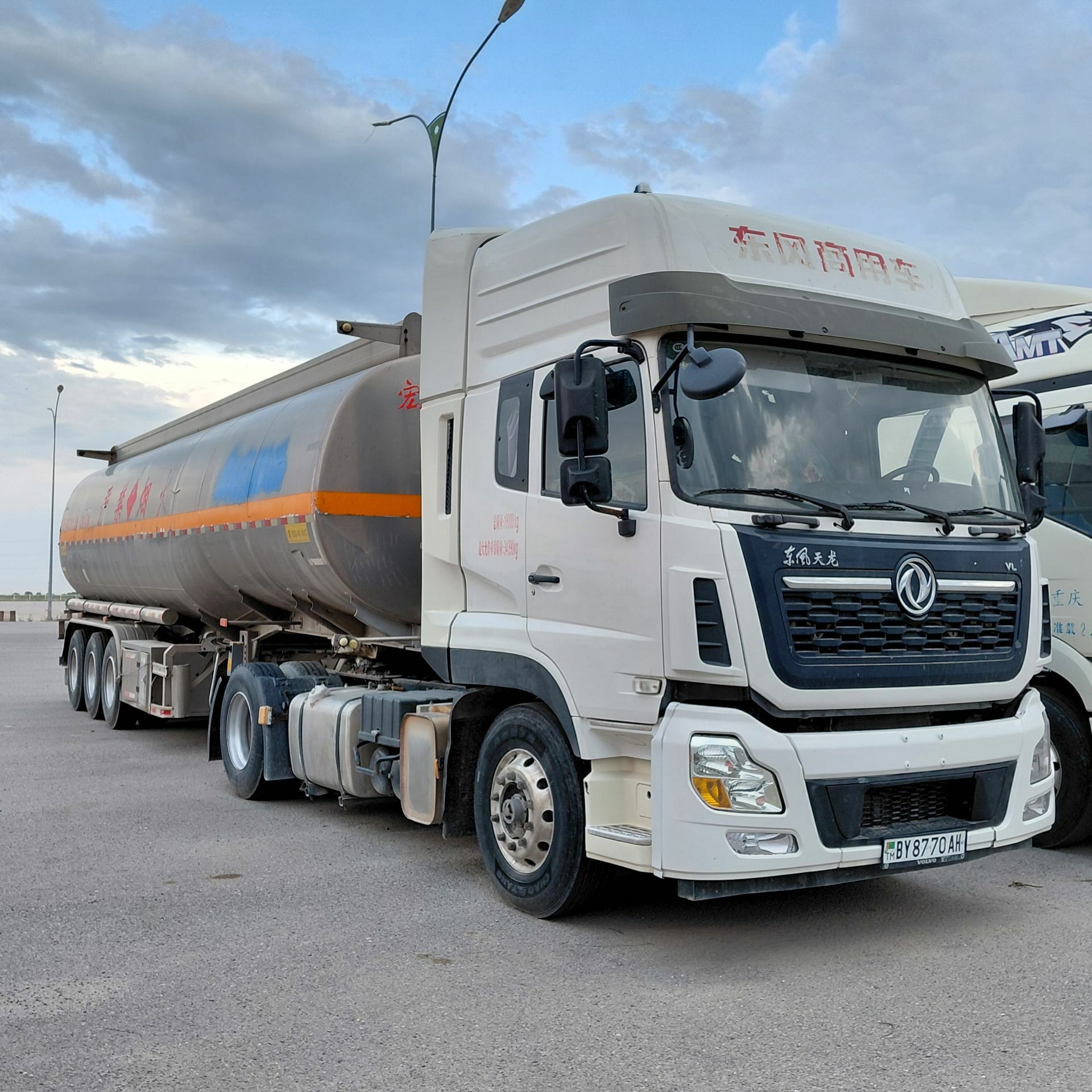 Dongfeng KL 2021 - 1 015 000 TMT - Гёкдепе - img 1