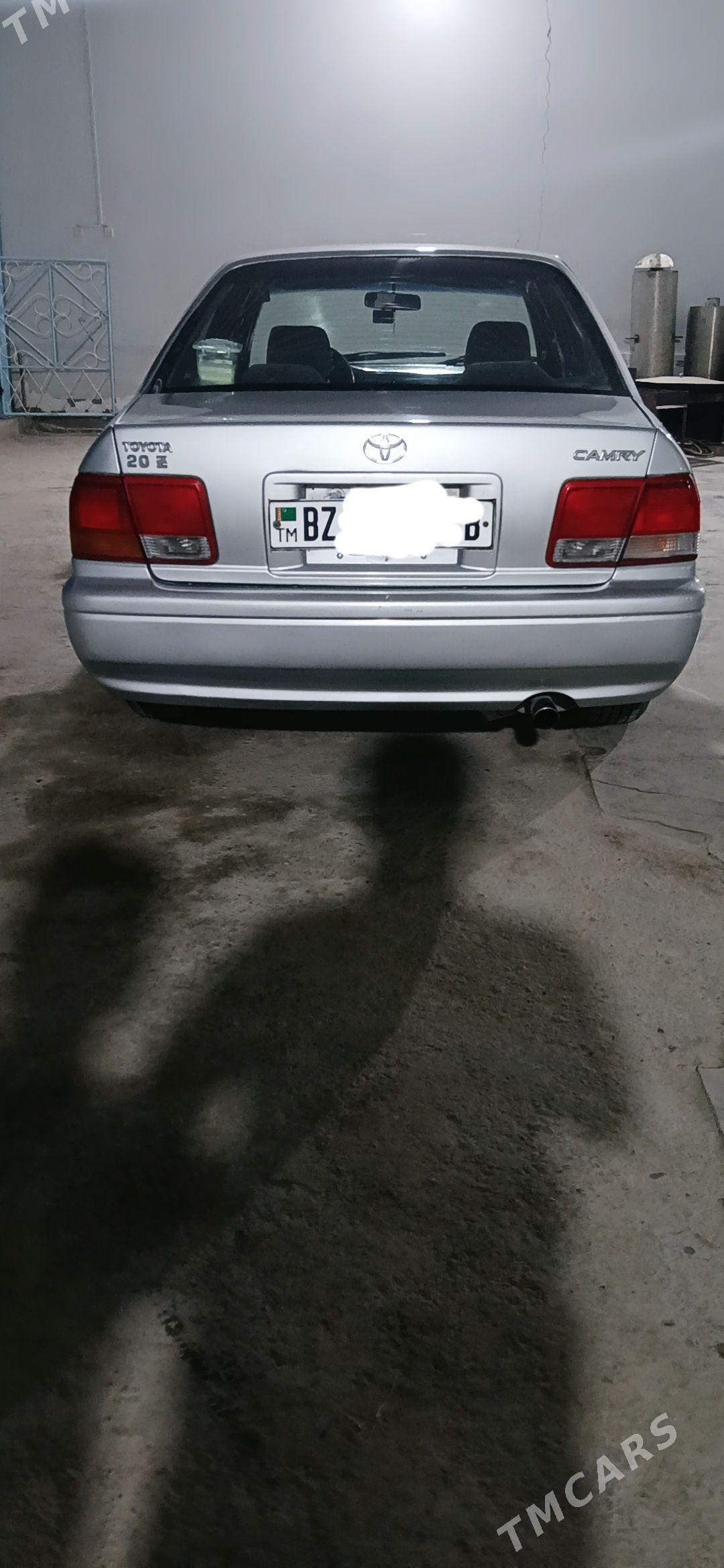 Toyota Vista 1994 - 85 000 TMT - Çärjew - img 1