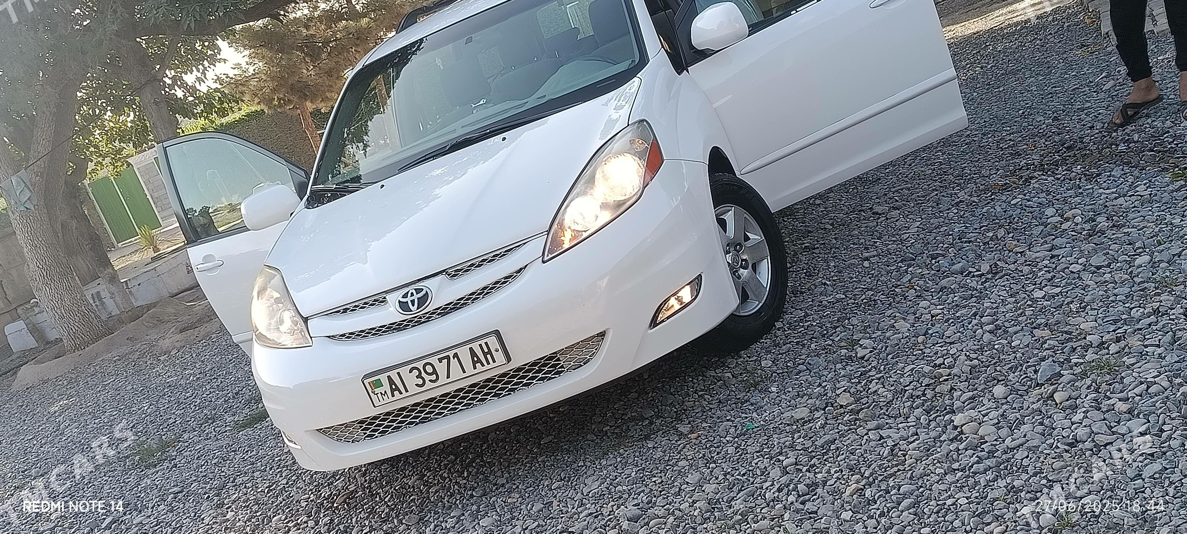 Toyota Sienna 2009 - 255 000 TMT - Änew - img 1