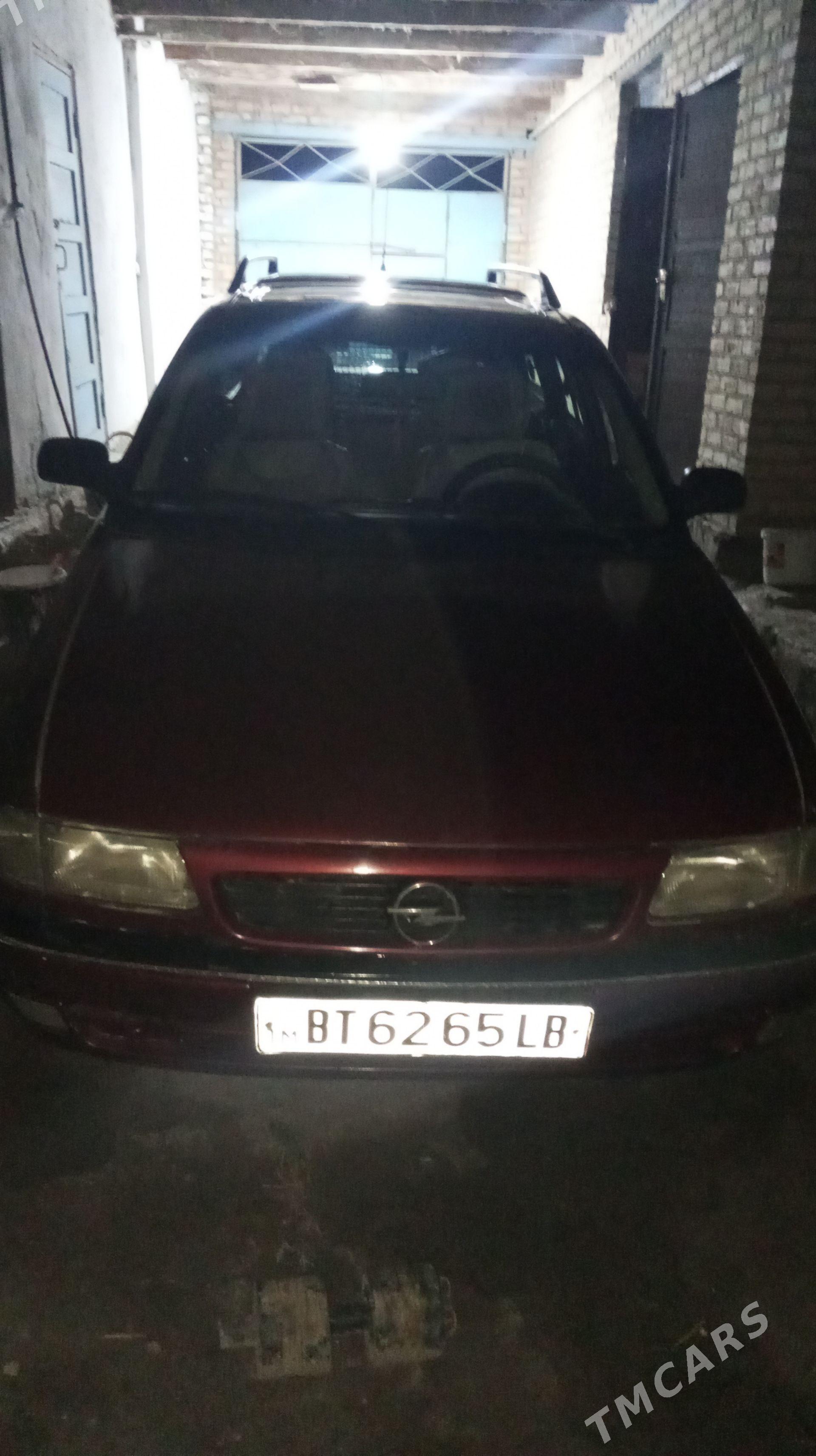 Opel Astra 1995 - 50 000 TMT - Чарджоу - img 1
