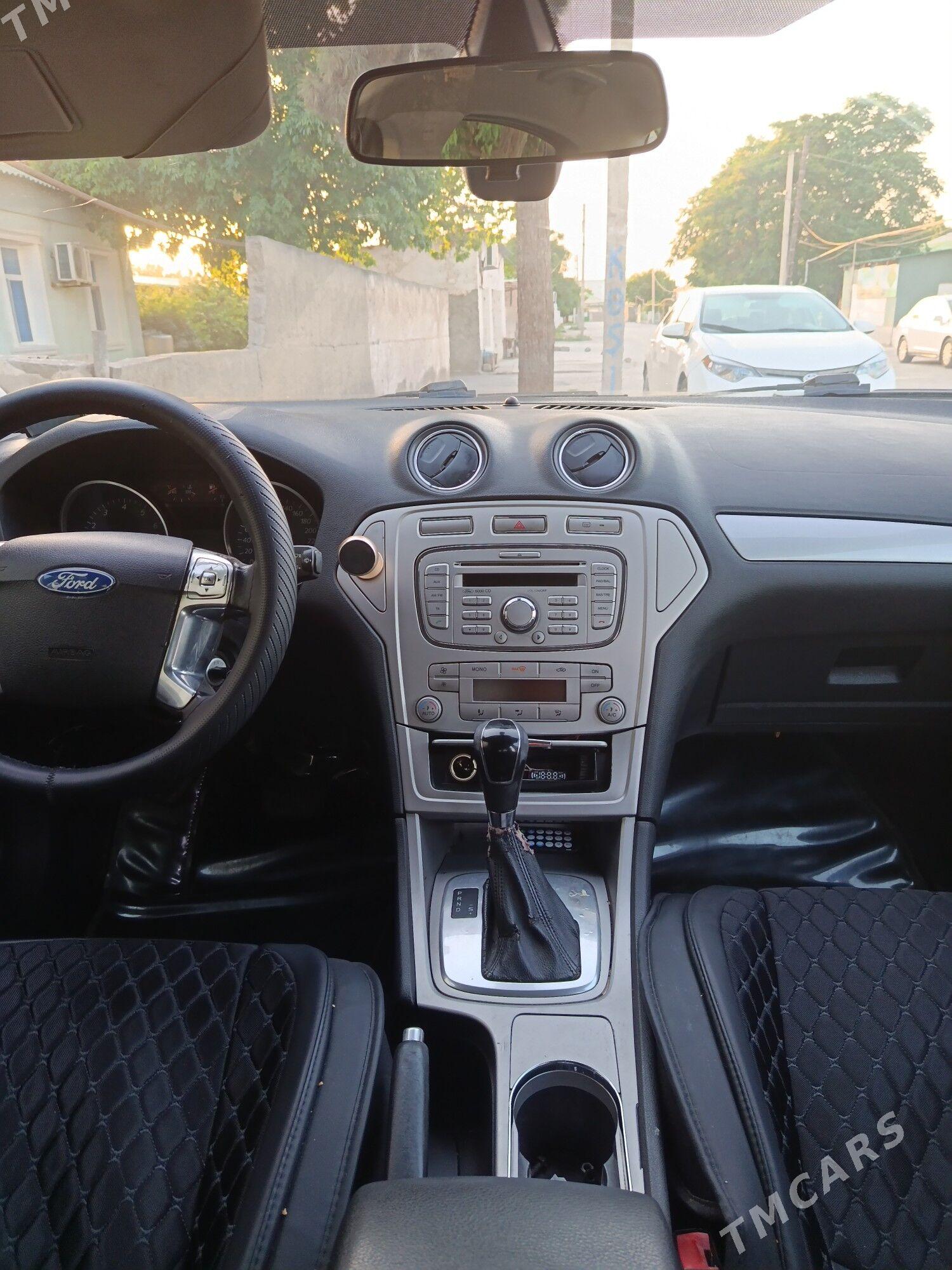 Ford Mondeo 2010 - 90 000 TMT - Aşgabat - img 1