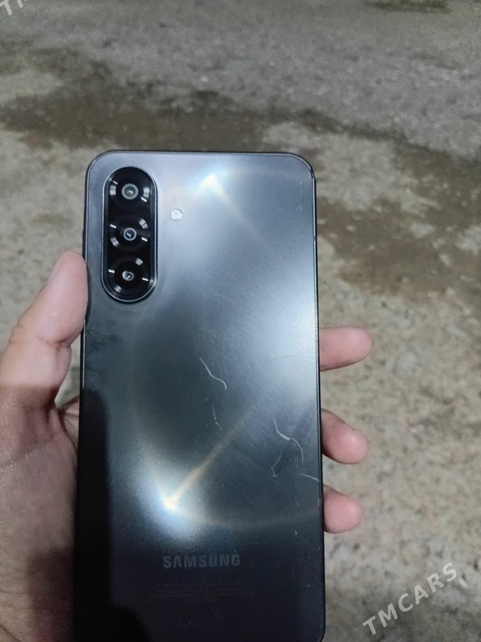 Samsung a17 - Köşi - img 1