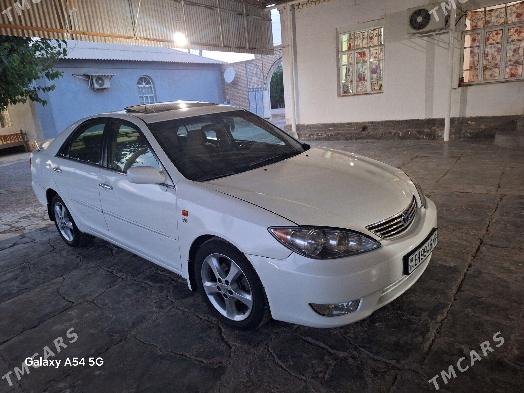 Toyota Camry 2003 - 190 000 TMT - Мары - img 1