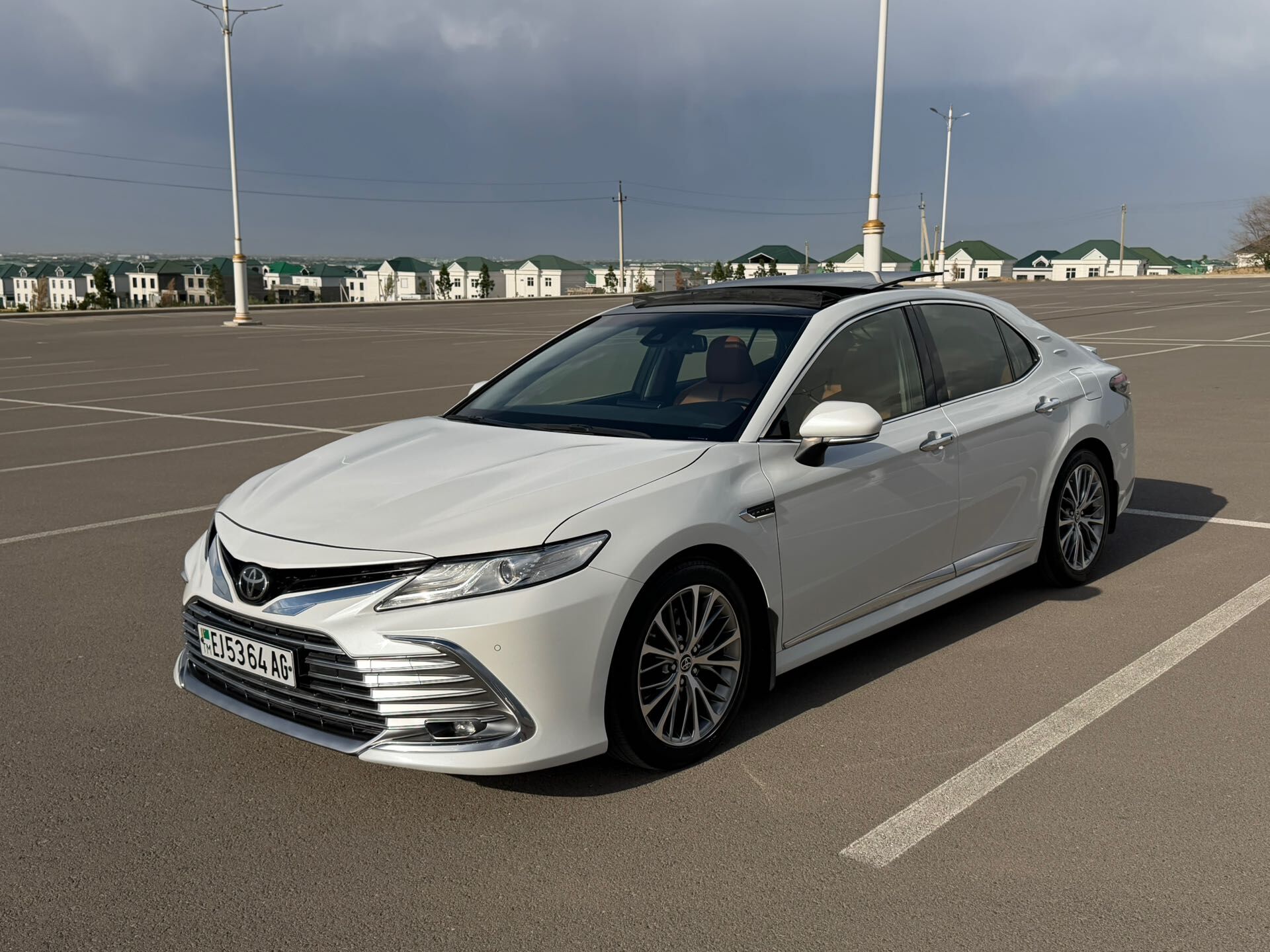 Toyota Camry 2022 - 530 000 TMT - Ашхабад - img 1