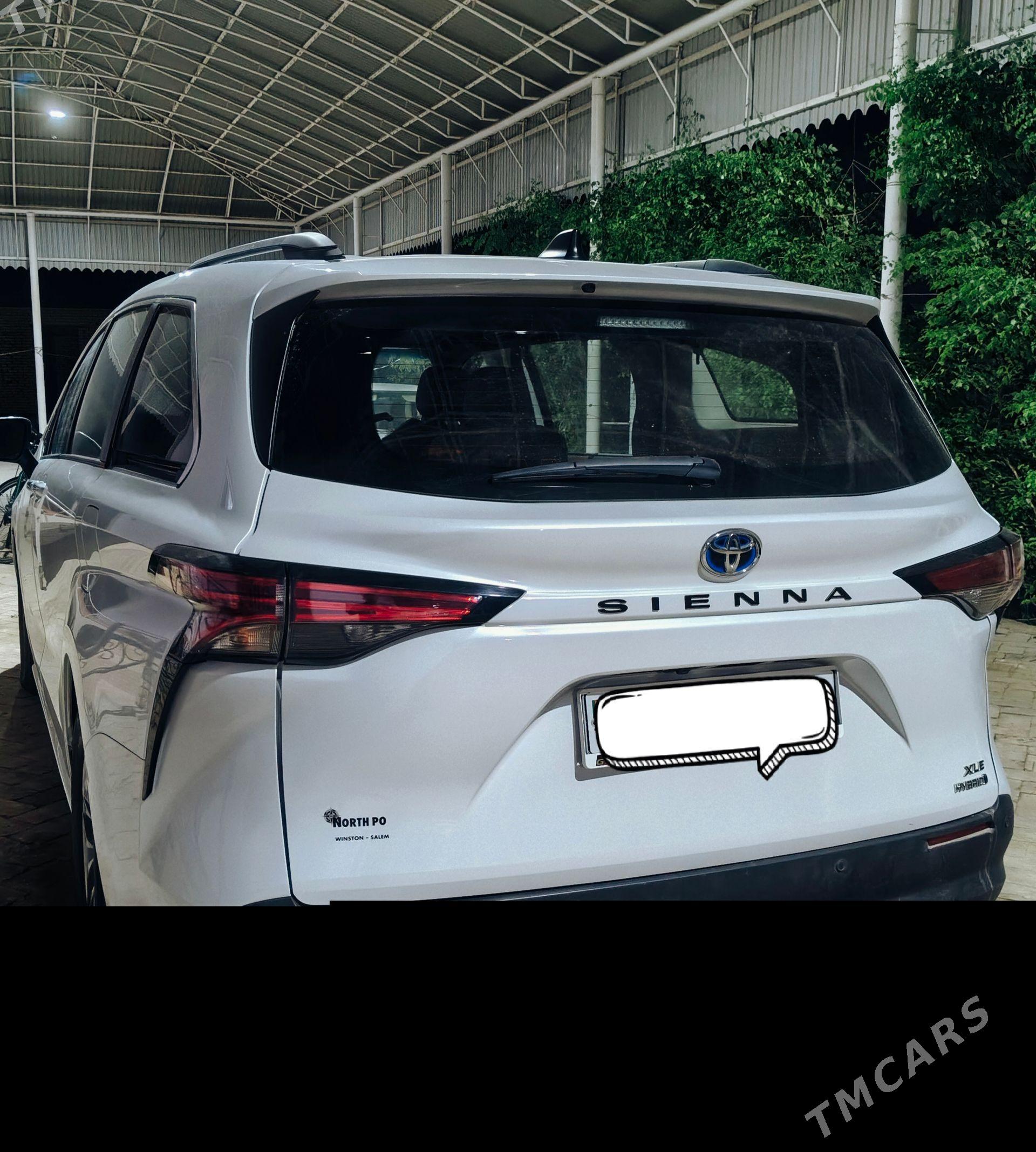 Toyota Sienna 2022 - 580 000 TMT - Байрамали - img 1