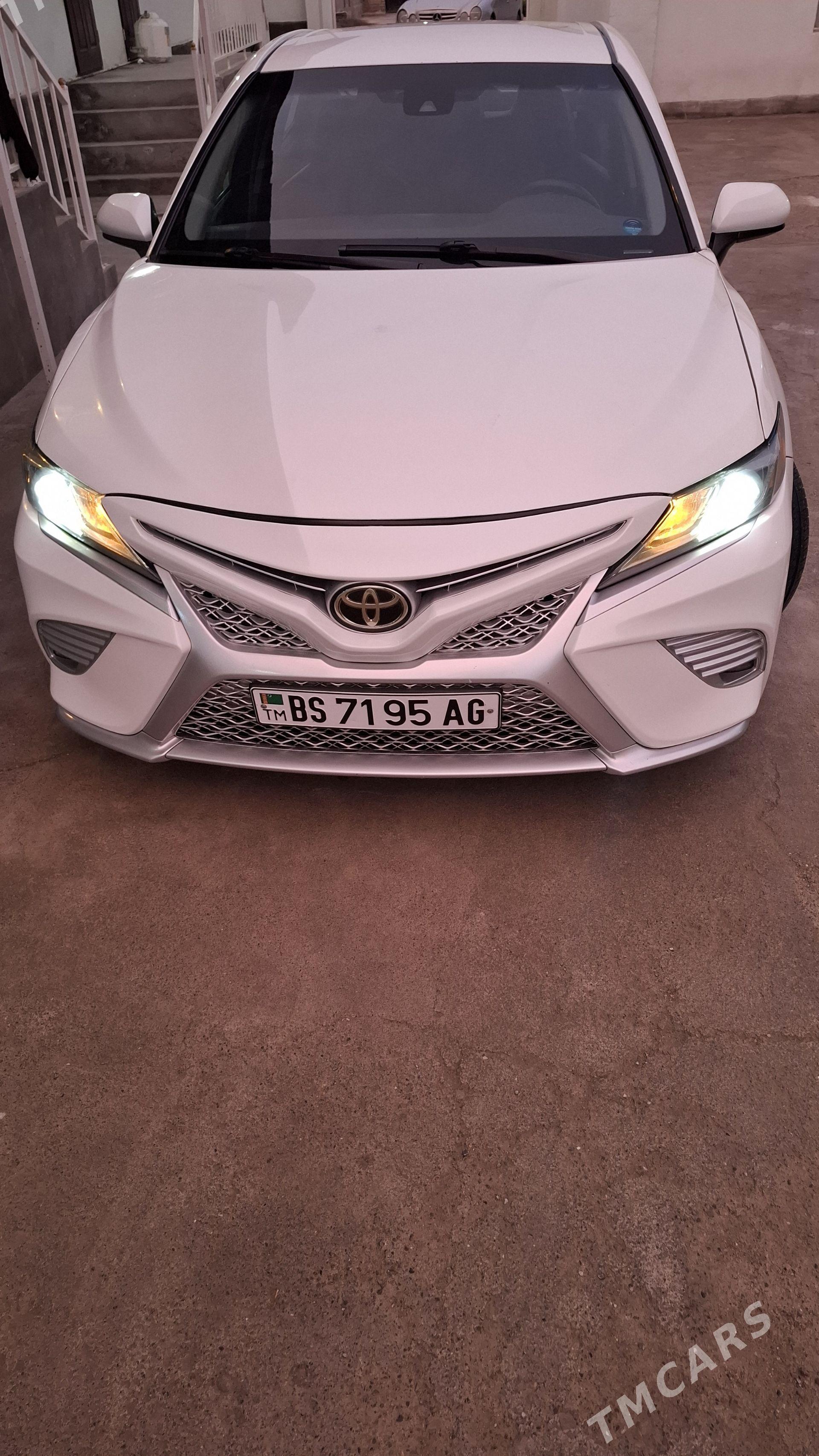Toyota Camry 2018 - 275 000 TMT - Gökje - img 1