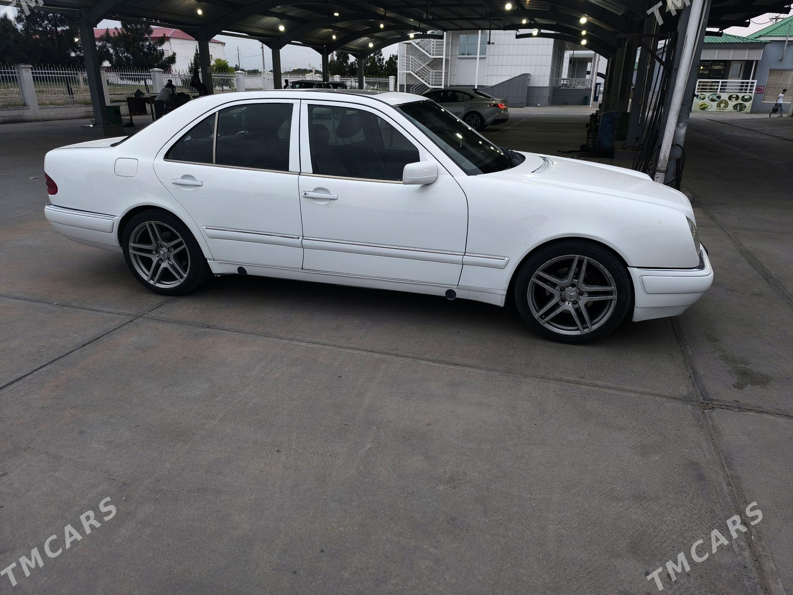 Mercedes-Benz E320 1997 - 110 000 TMT - Ашхабад - img 1