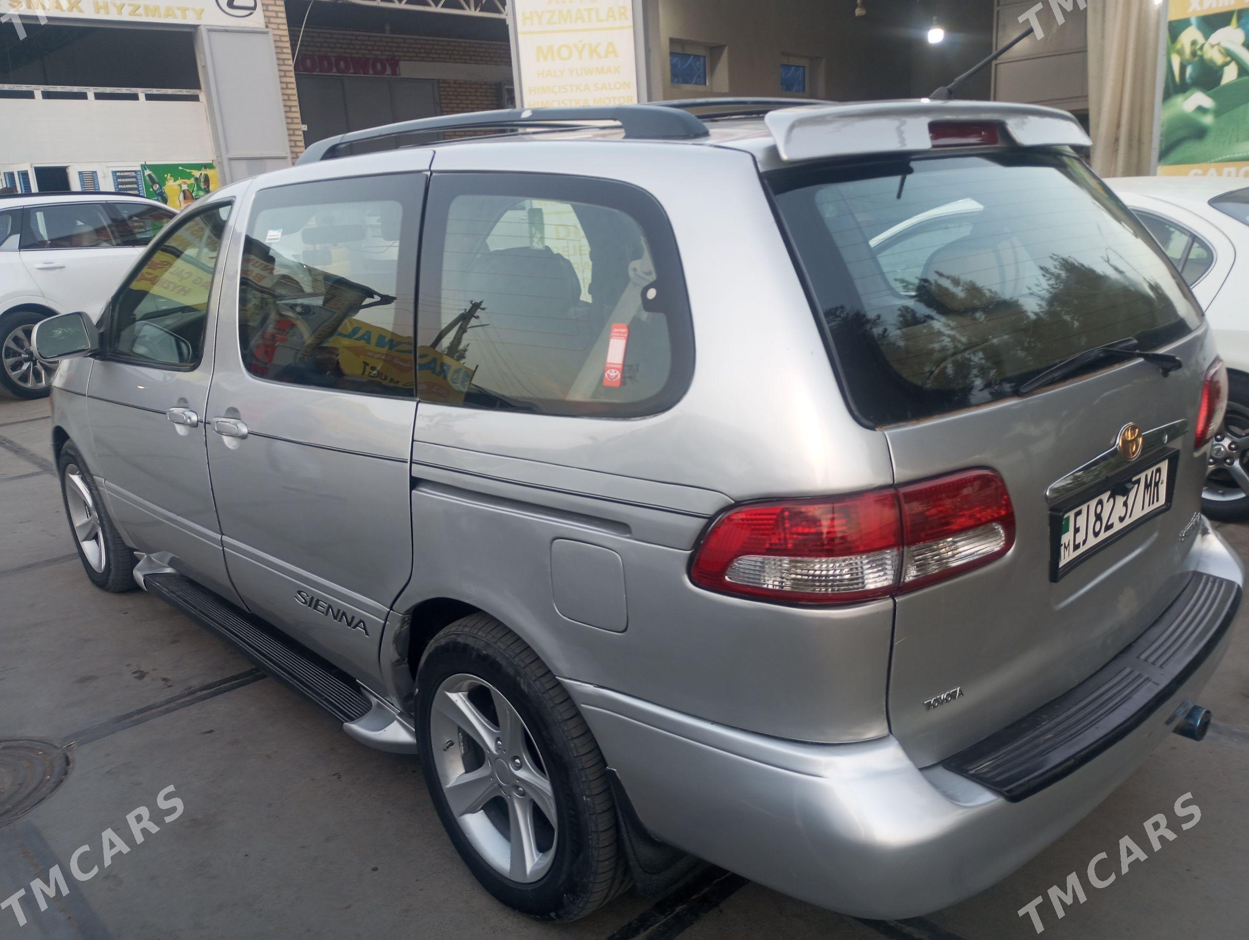 Toyota Sienna 2002 - 180 000 TMT - Mary - img 1