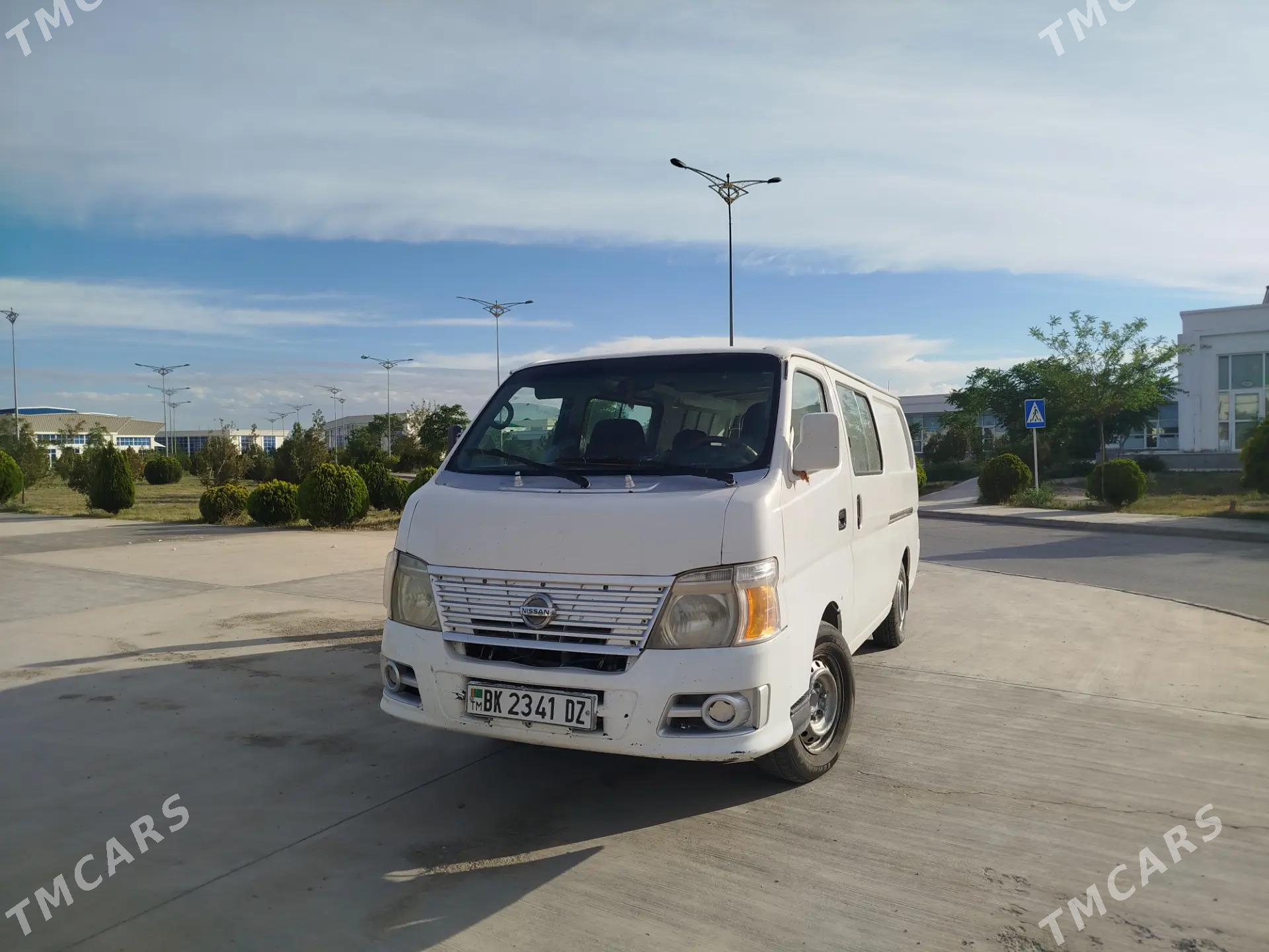 Nissan Urvan 2007 - 130 000 TMT - Дашогуз - img 1