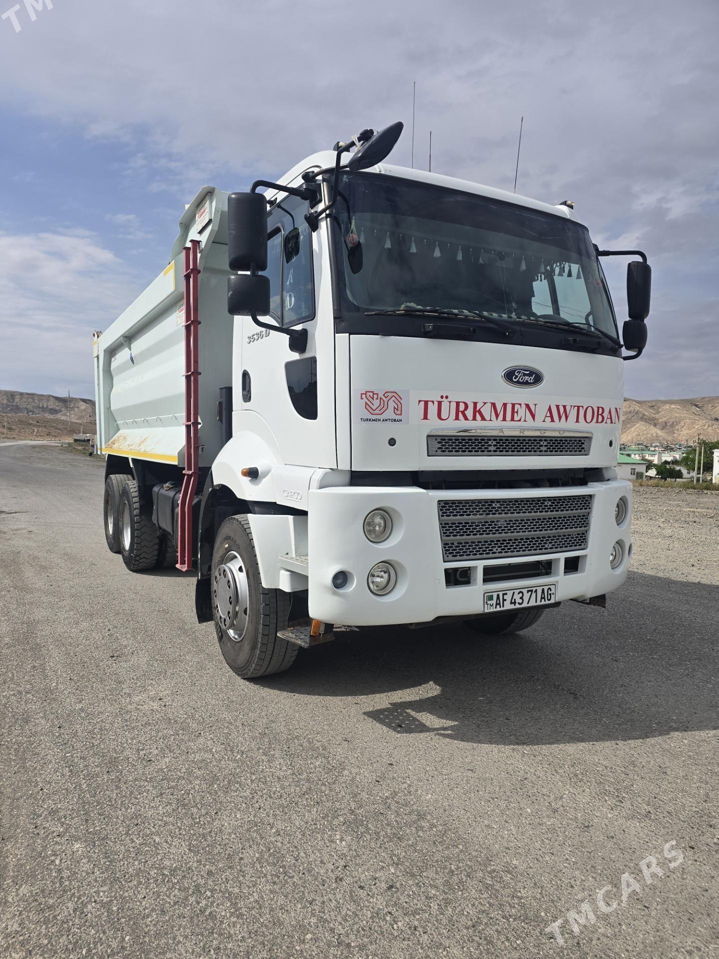 Ford Cargo 3535D 2014 - 720 000 TMT - Çoganly - img 1