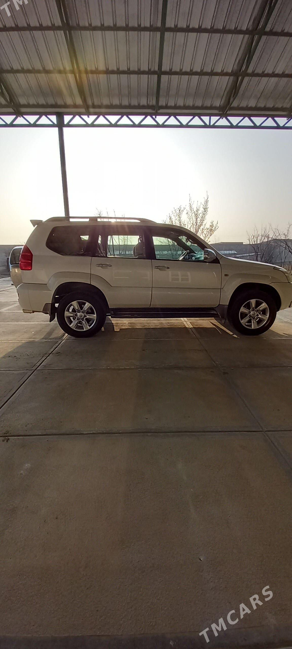 Toyota Land Cruiser Prado 2007 - 410 000 TMT - Бахарден - img 1