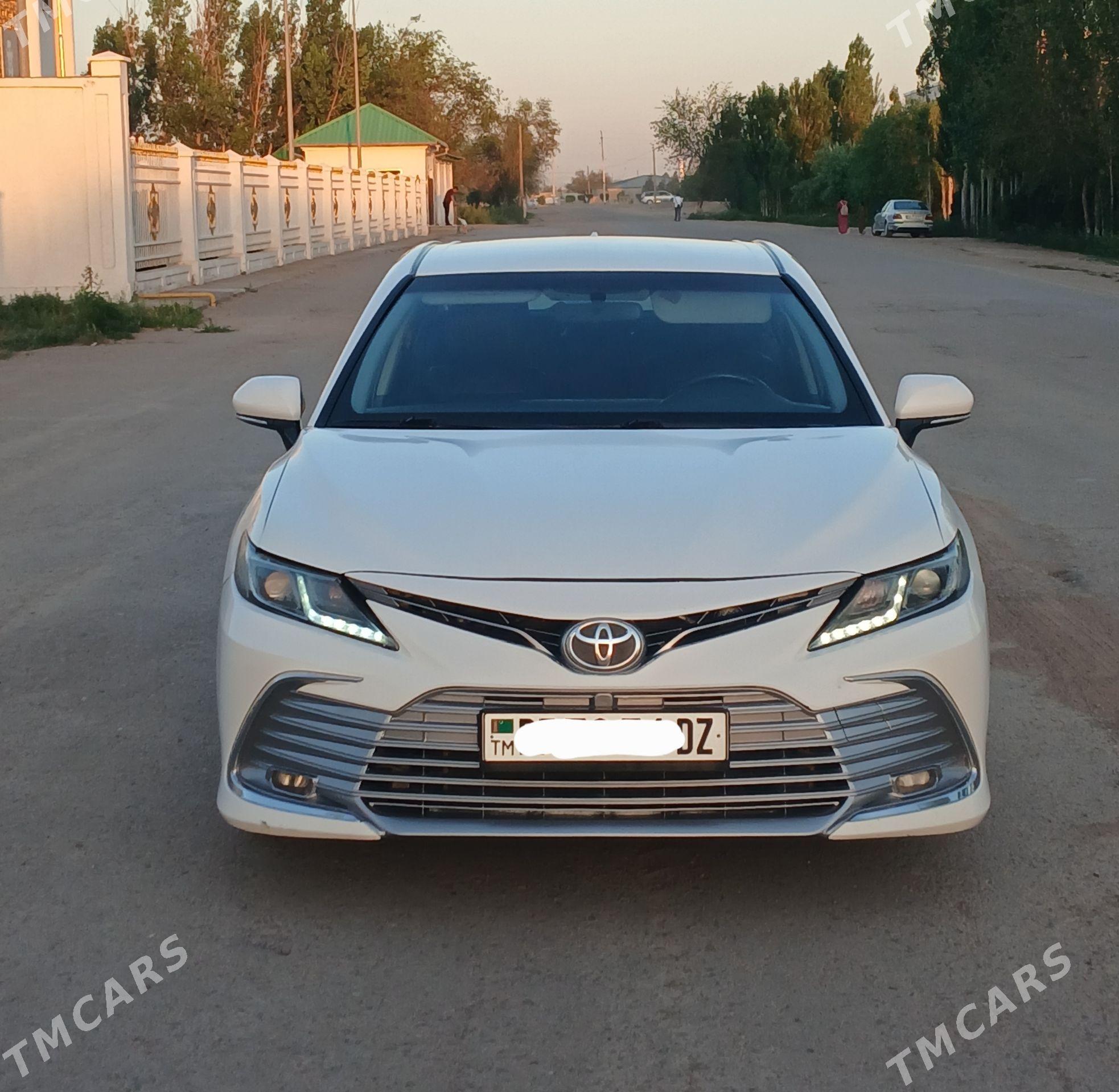Toyota Camry 2019 - 260 000 TMT - Дашогуз - img 1