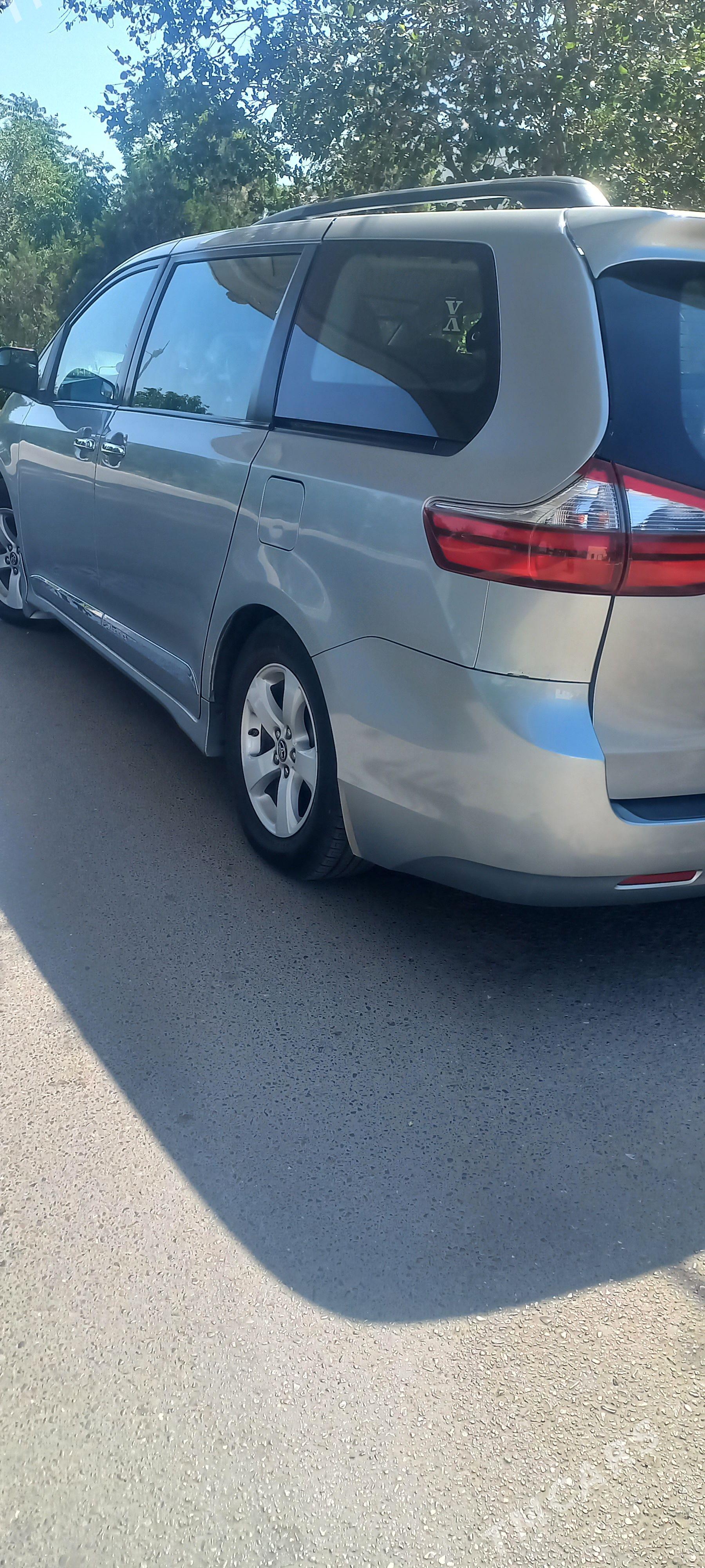 Toyota Sienna 2020 - 430 000 TMT - Теджен - img 1