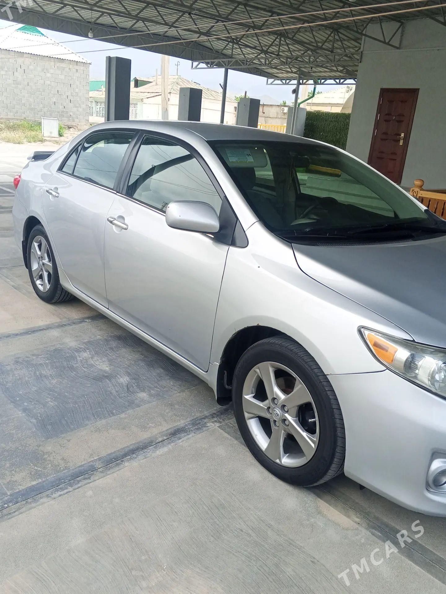 Toyota Corolla 2013 - 200 000 TMT - Aşgabat - img 1