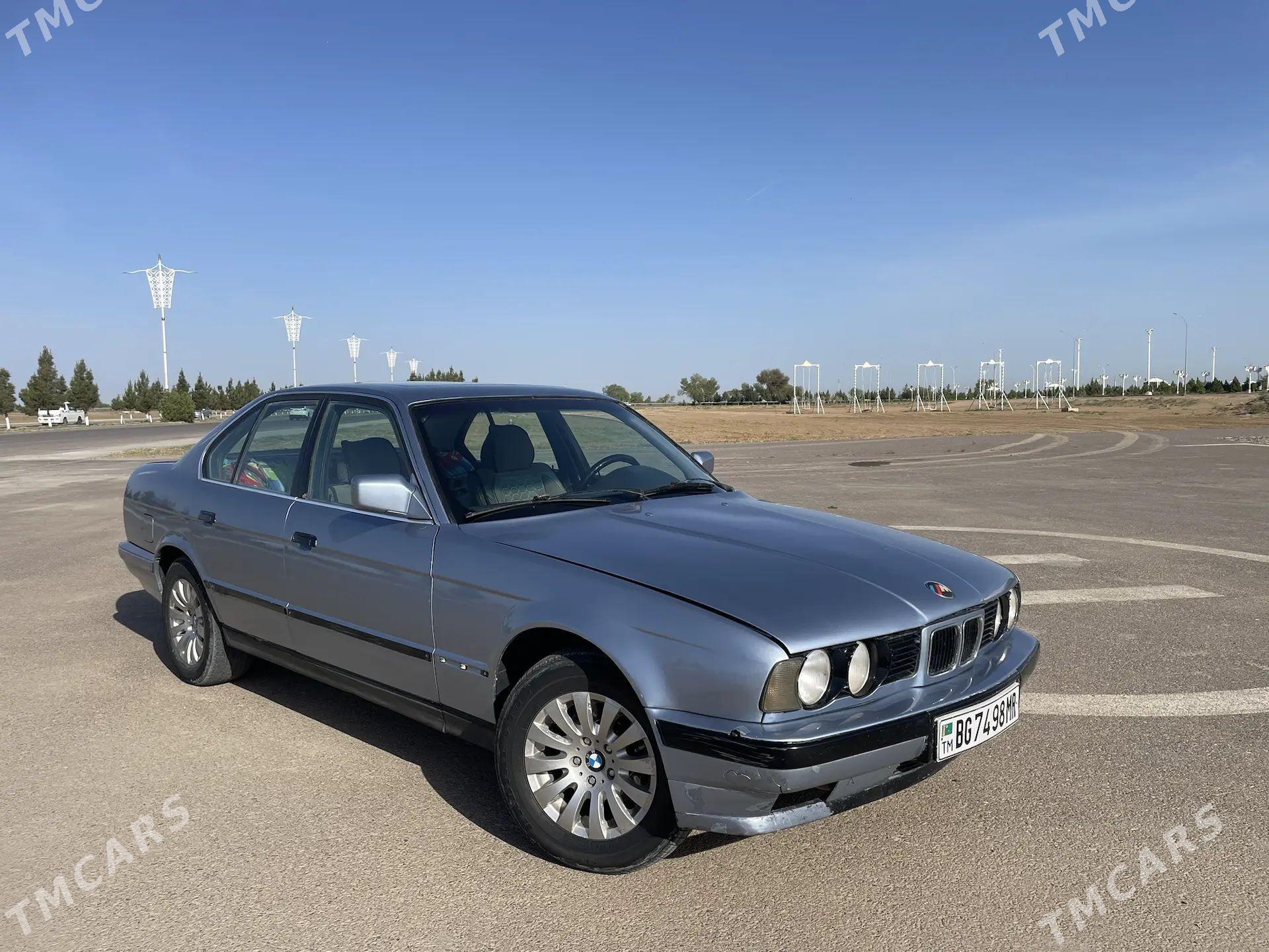 BMW 520 1990 - 49 000 TMT - Mary - img 1