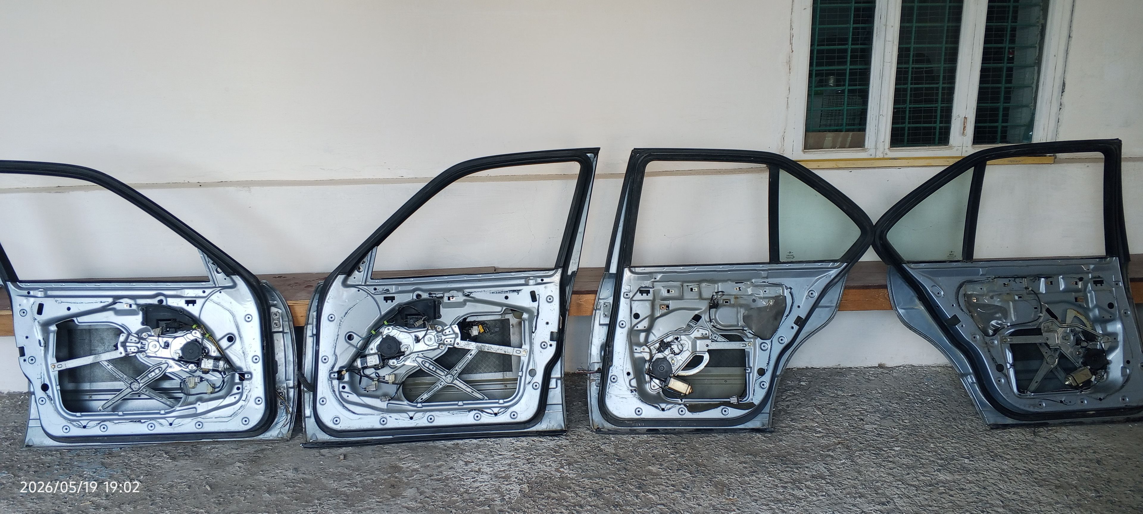 bmw e34 gapy 1 600 TMT - Türkmenbaşy - img 1