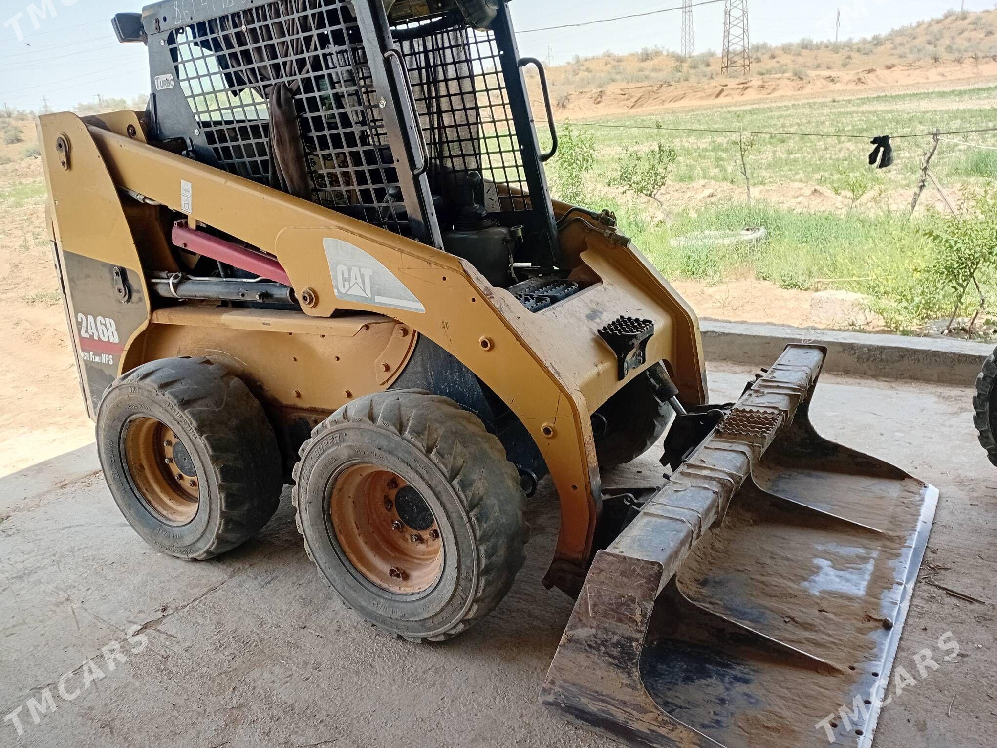 Bobcat S250 2017 - 240 000 TMT - Aşgabat - img 1